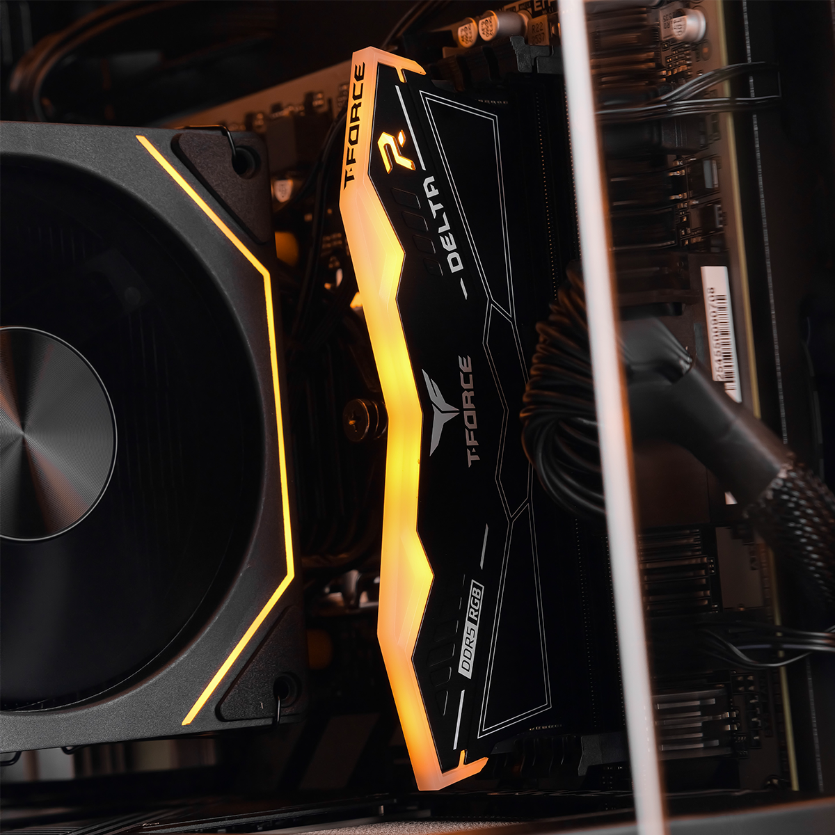 ASTRAL: RYZEN 5 7500F | RTX 5070