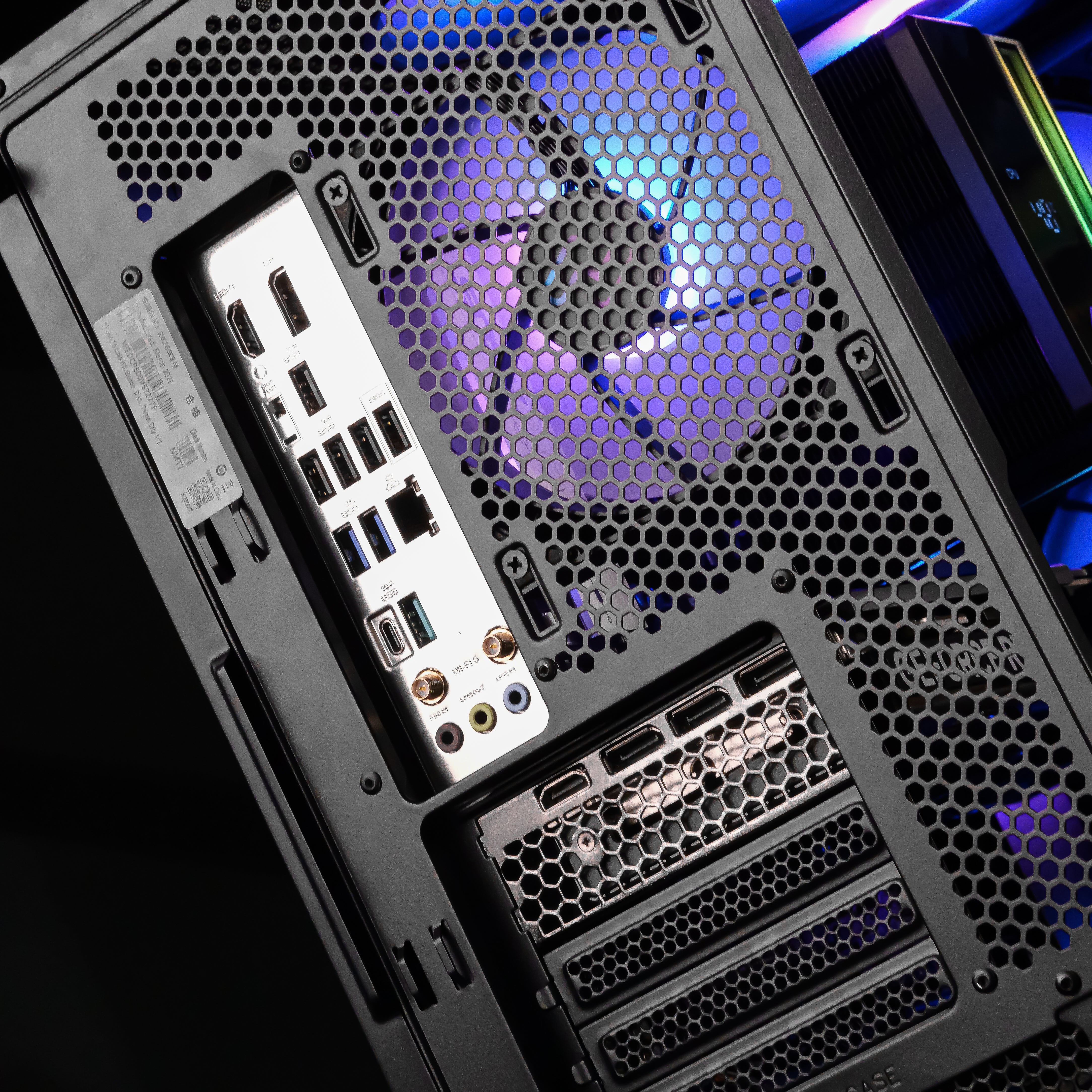 CIPHER ASH: RYZEN 5 7500F | RTX 5070