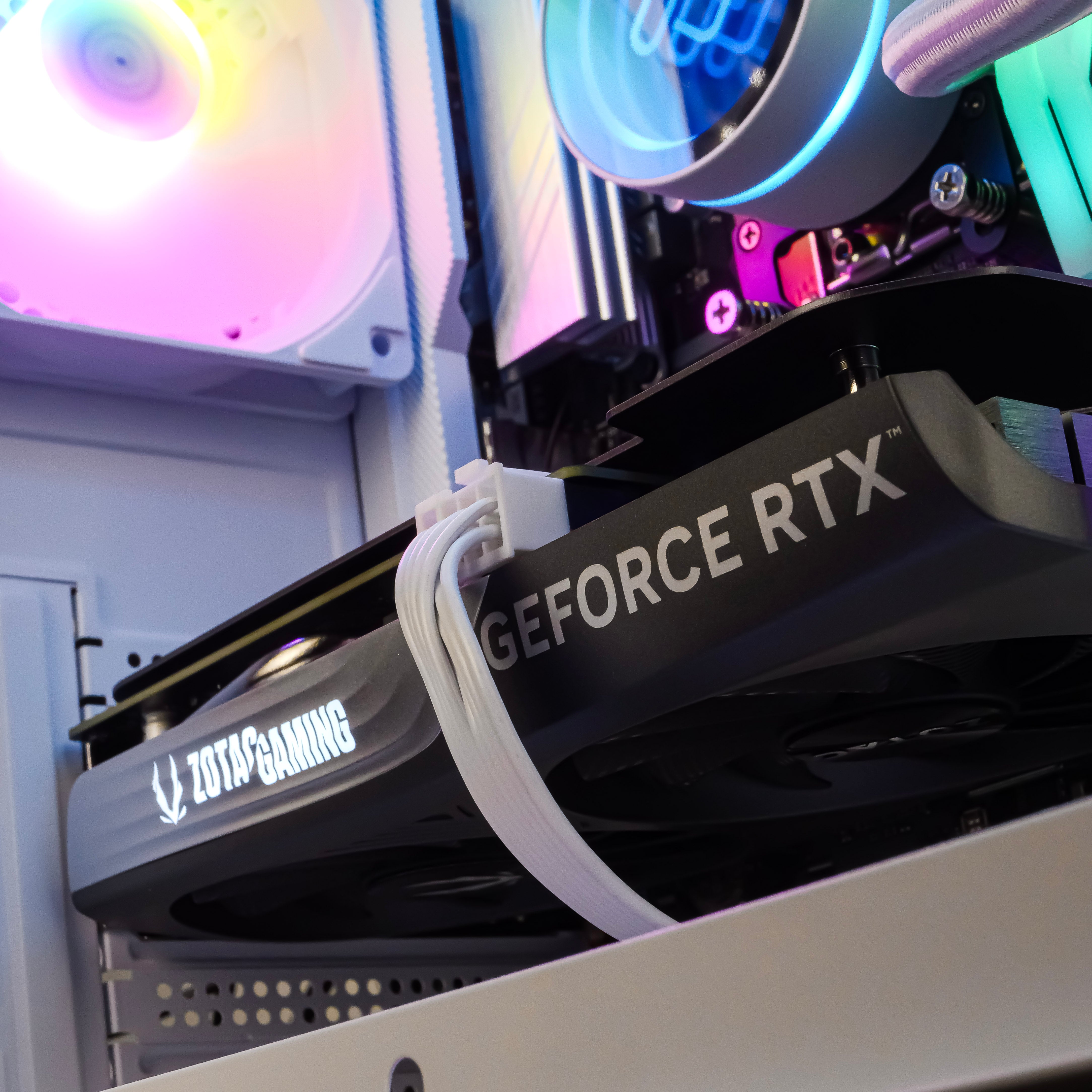APEX FROST PRO: RYZEN 5 7500F | RTX 4060