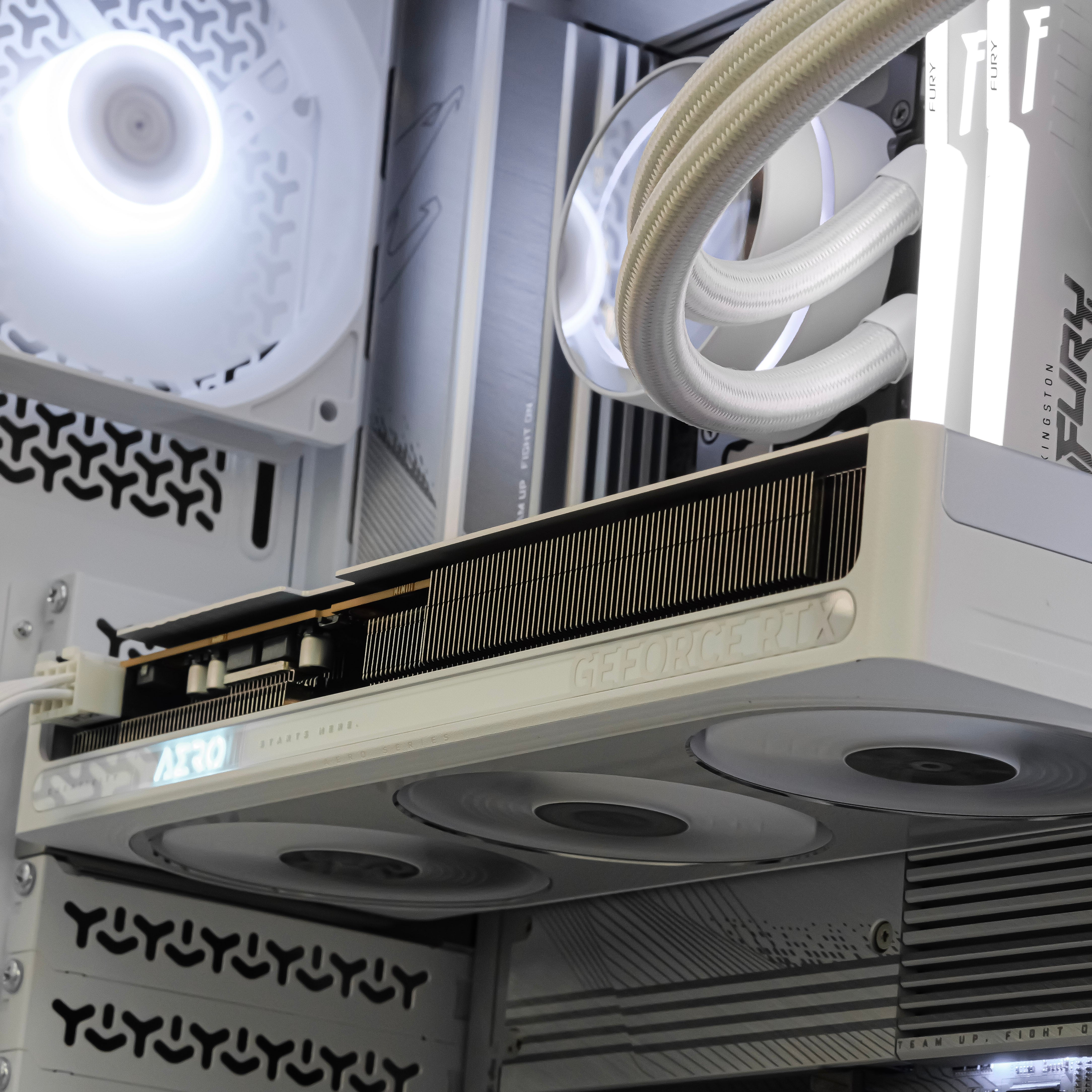 RETRO PRO: RYZEN 5 7500F | RTX 5060