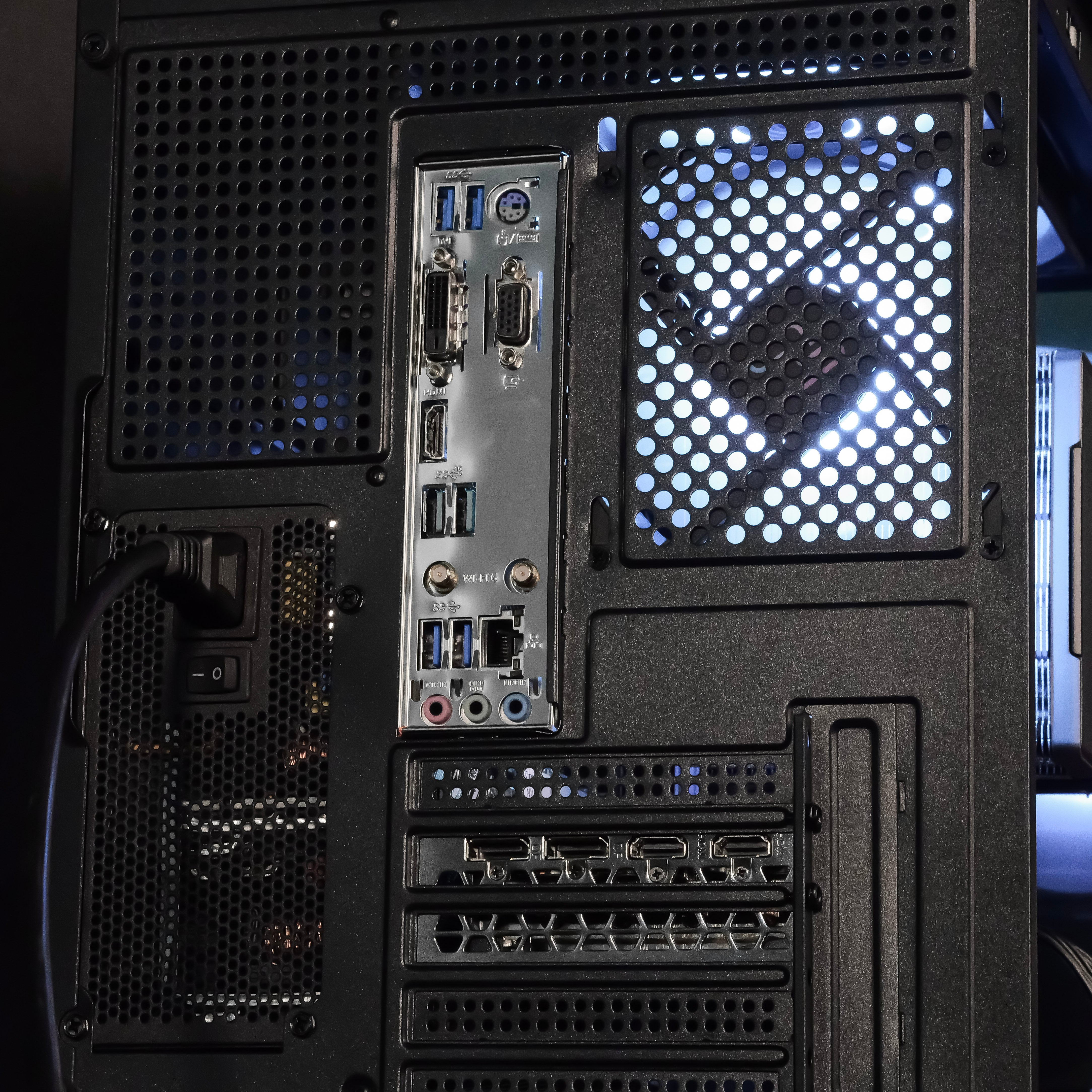 MIRAGE: RYZEN 5 5600 | RX 7600