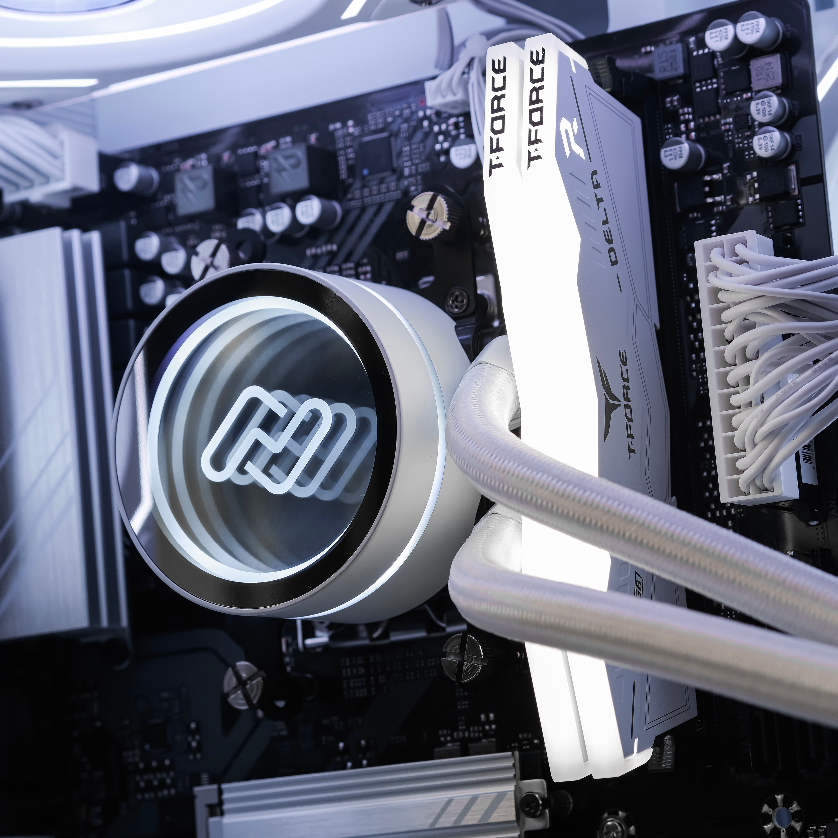 SNOWFALL: RYZEN 5 7500F | RTX 5060