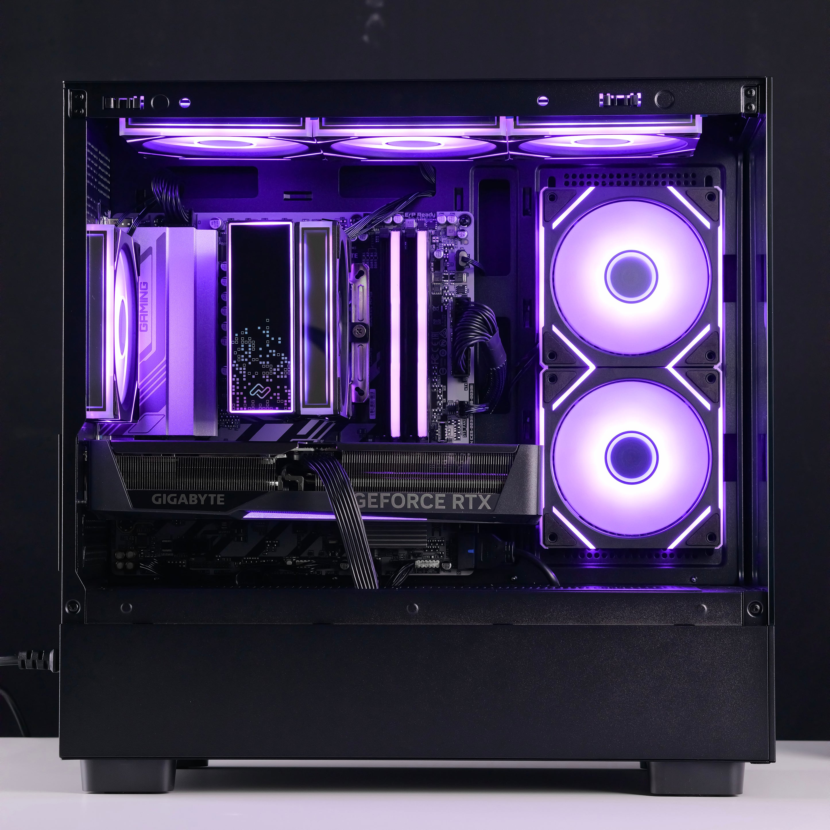 AURA: RYZEN 5 7500F | RTX 5070