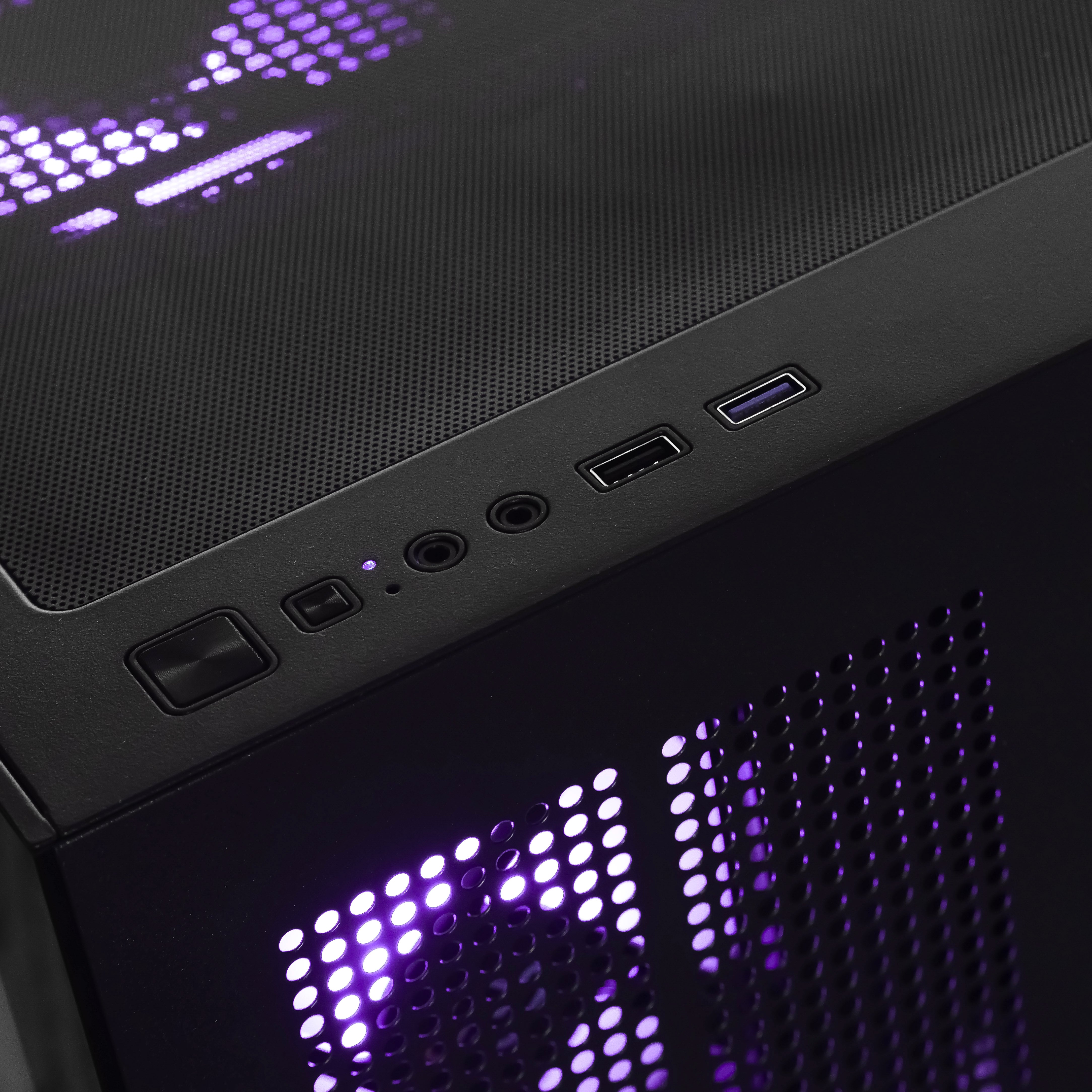 NOVA: RYZEN 5 7500F | RTX 5070