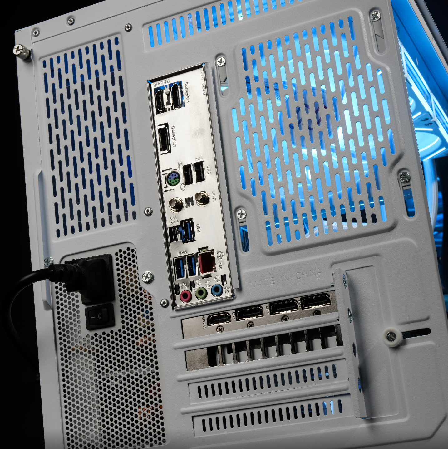 ARCTIC PRO: RYZEN 5 7500F | RTX 5070