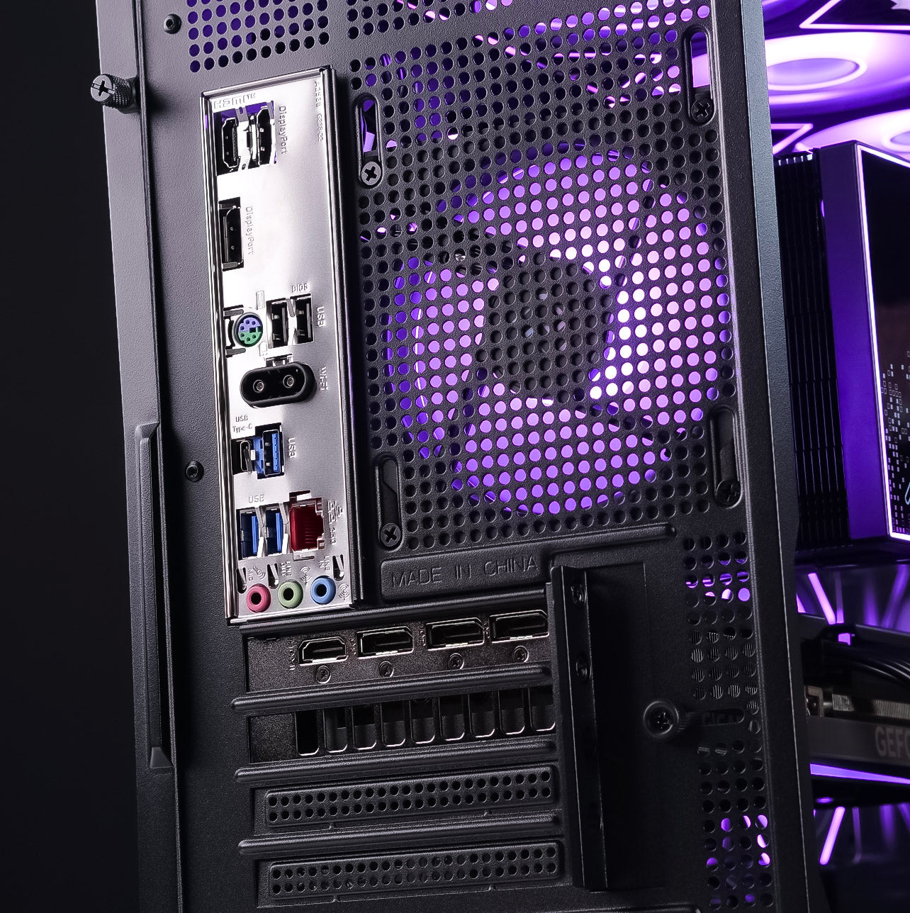 AURA: RYZEN 5 7500F | RTX 5070