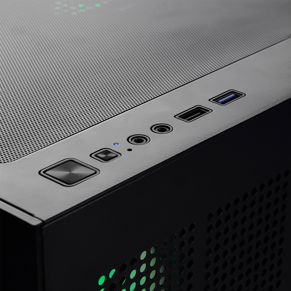 NOVA: RYZEN 5 7500F | RTX 5070