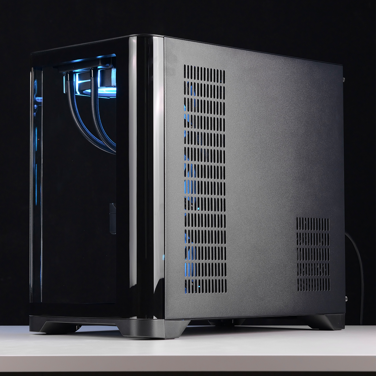 COLOSSUS: RYZEN 7 9850X3D | RTX 5080