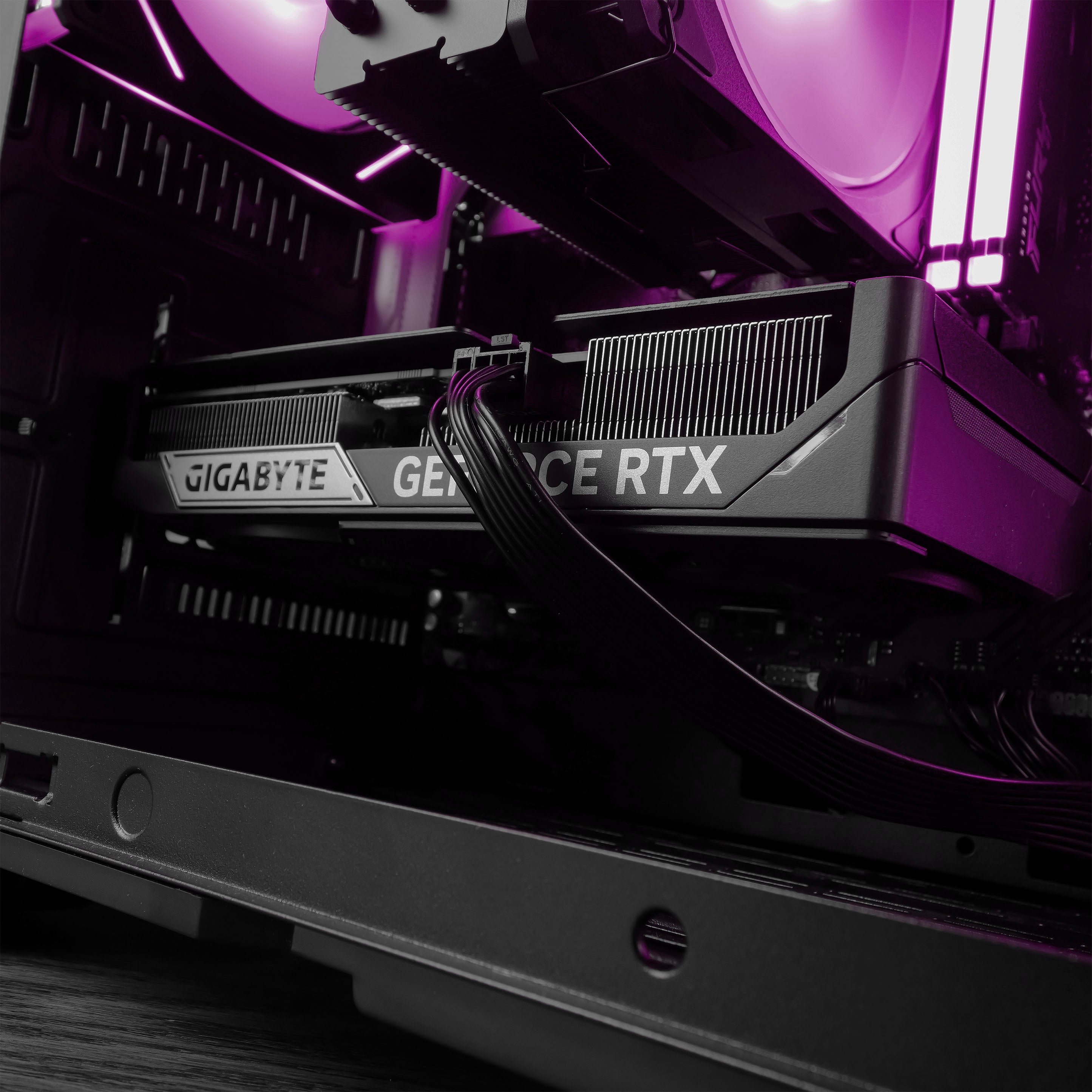 CHIMERA: RYZEN 5 7500F | RTX 5060 Ti