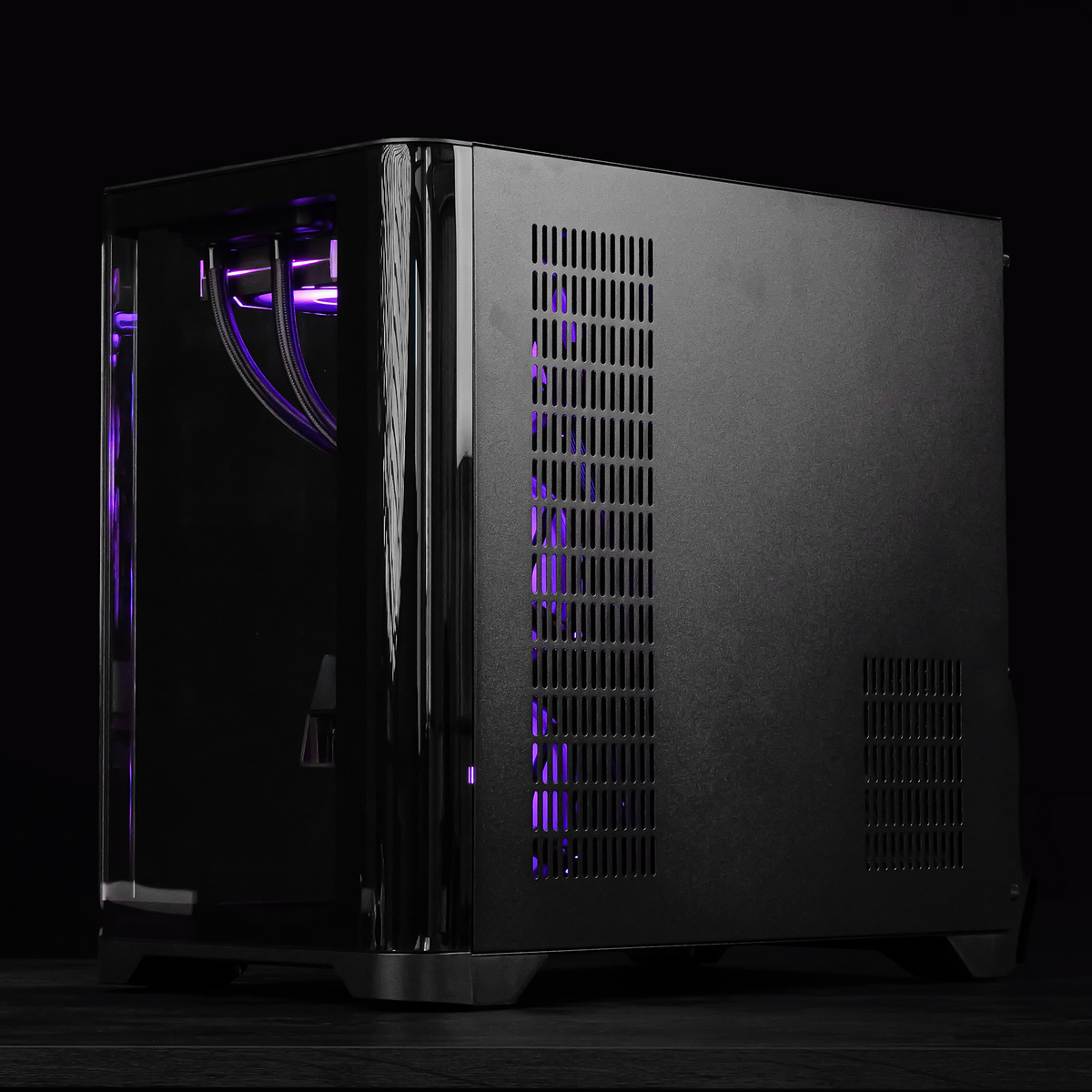 IRON FALL: RYZEN 7 9800X3D | RX 9070 XT