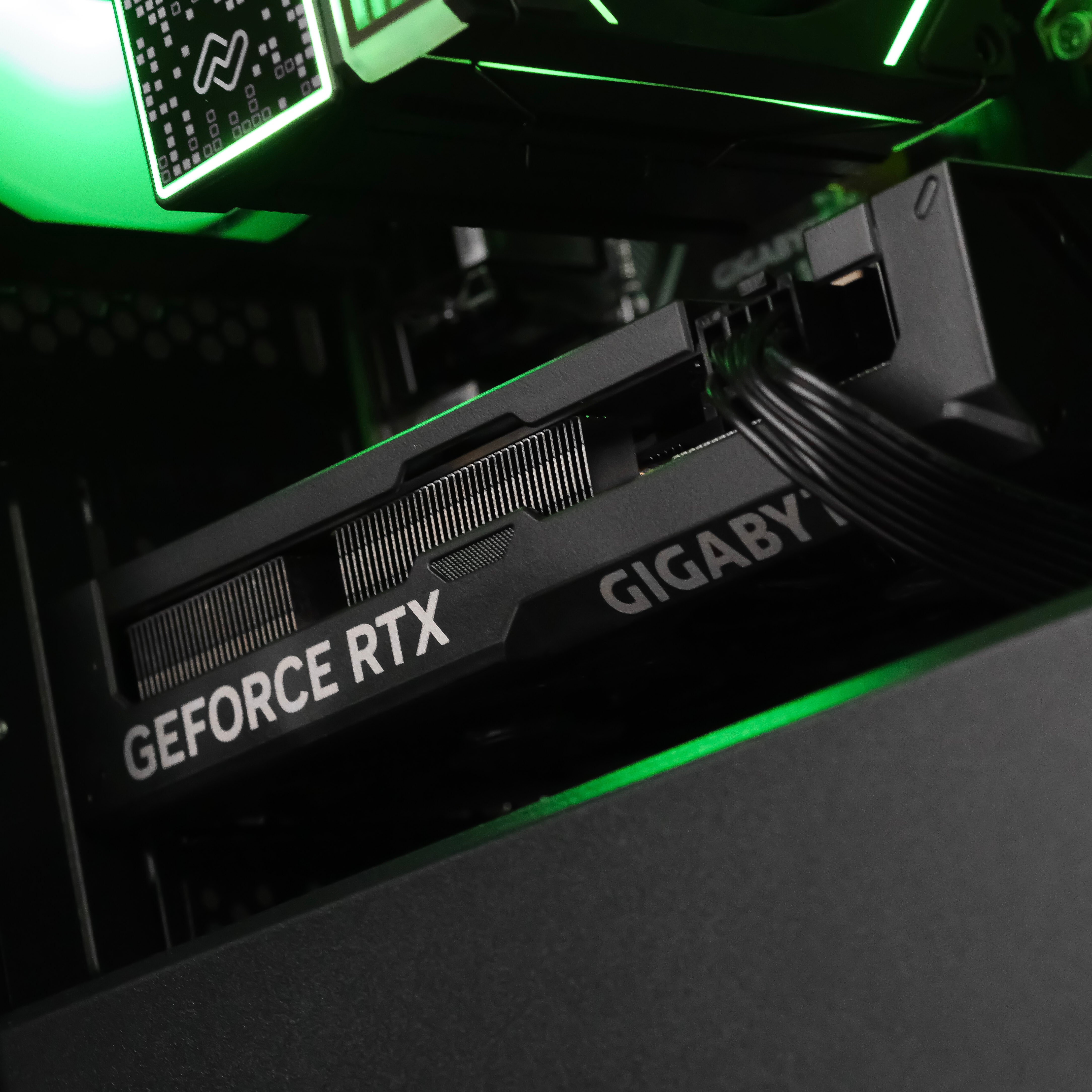 ZENITH: RYZEN 5 5600 | RTX 5050