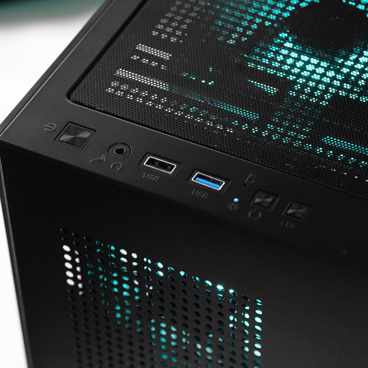 NOBLE FORCE: RYZEN 5 7500F | RTX 5060 Ti - 16GB