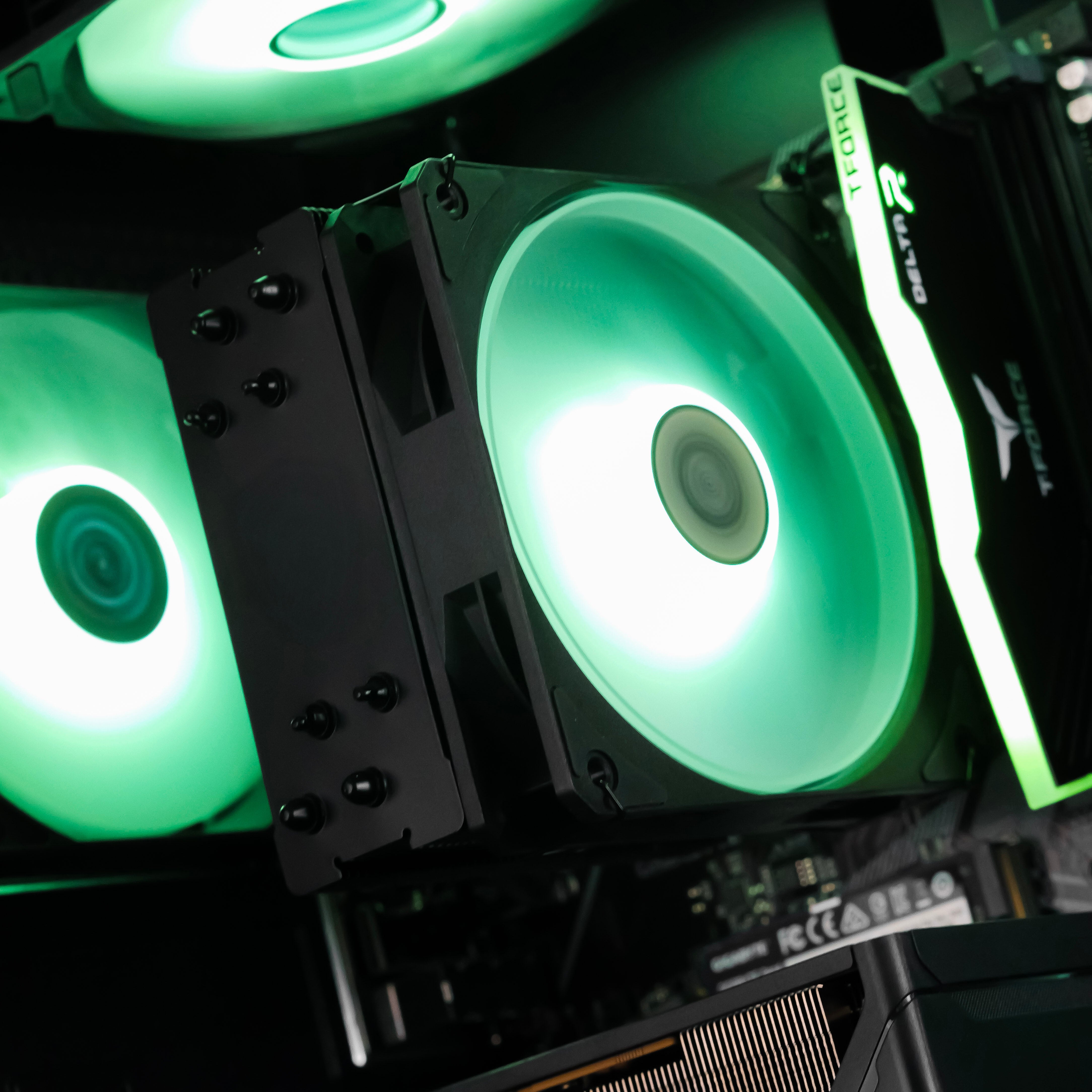 DRIFT: RYZEN 5 5600 | RTX 5060 – Nebula PC