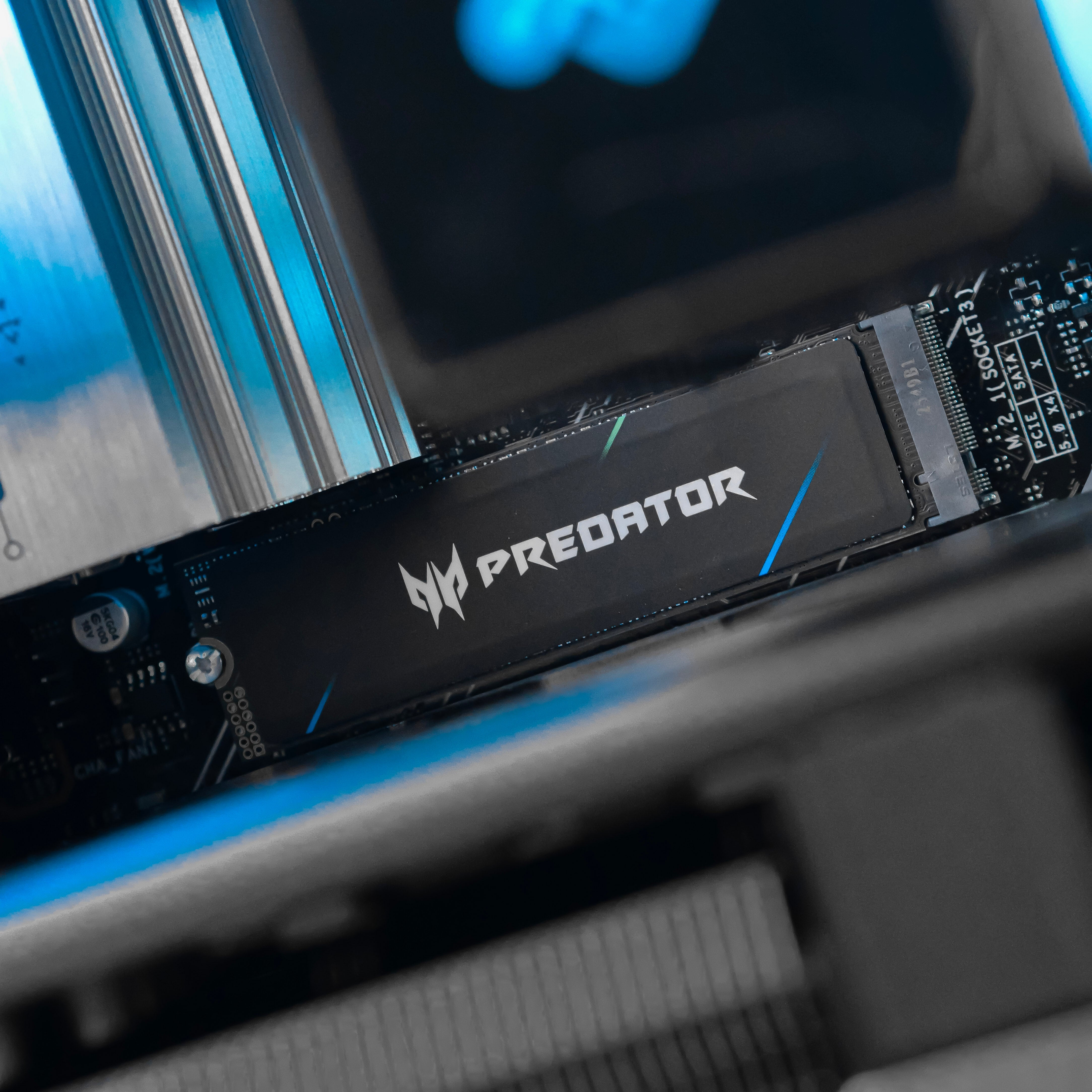 AZURITE BOLT: RYZEN 5 7500F | RX 9070 XT