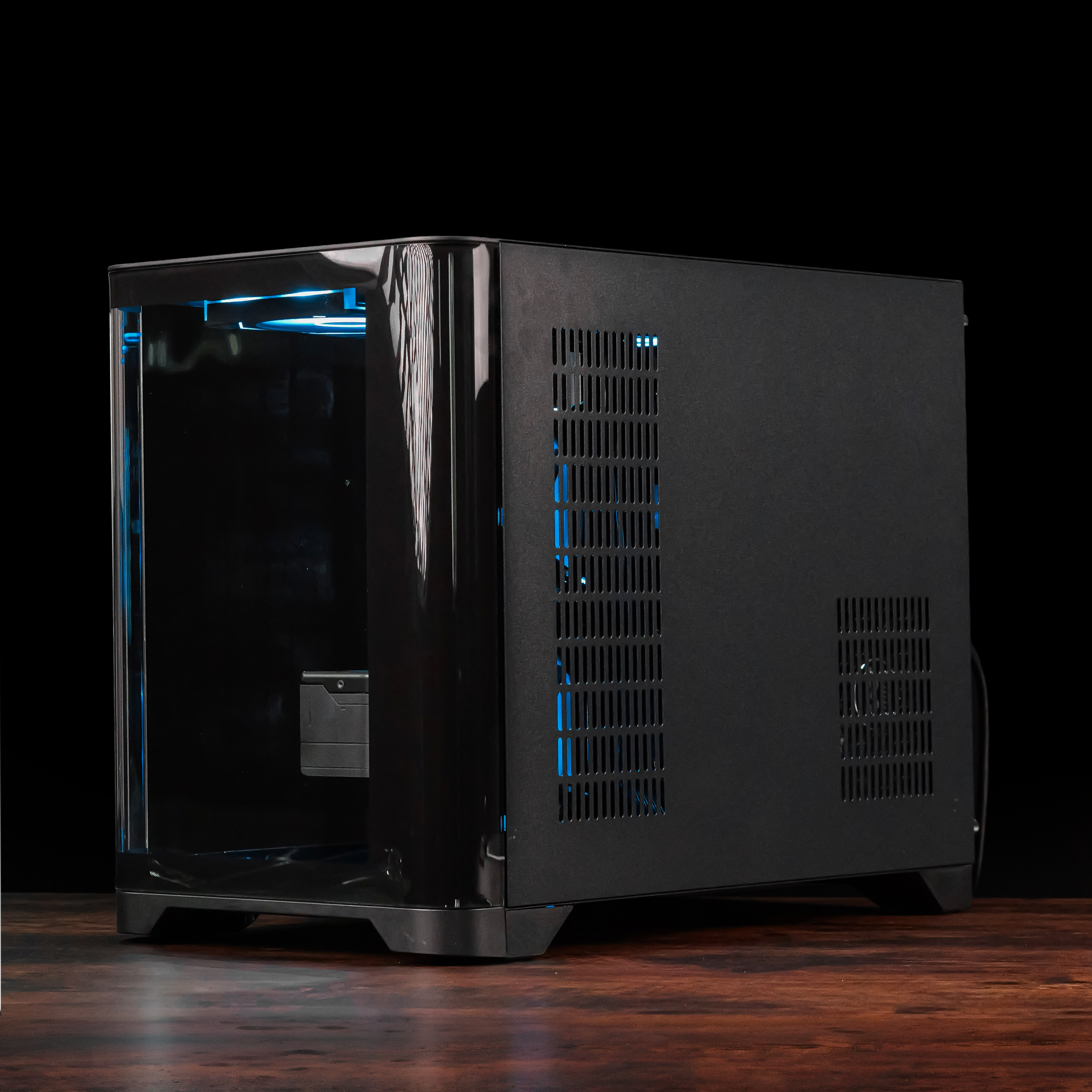 AZURITE BOLT: RYZEN 5 7500F | RX 9070 XT