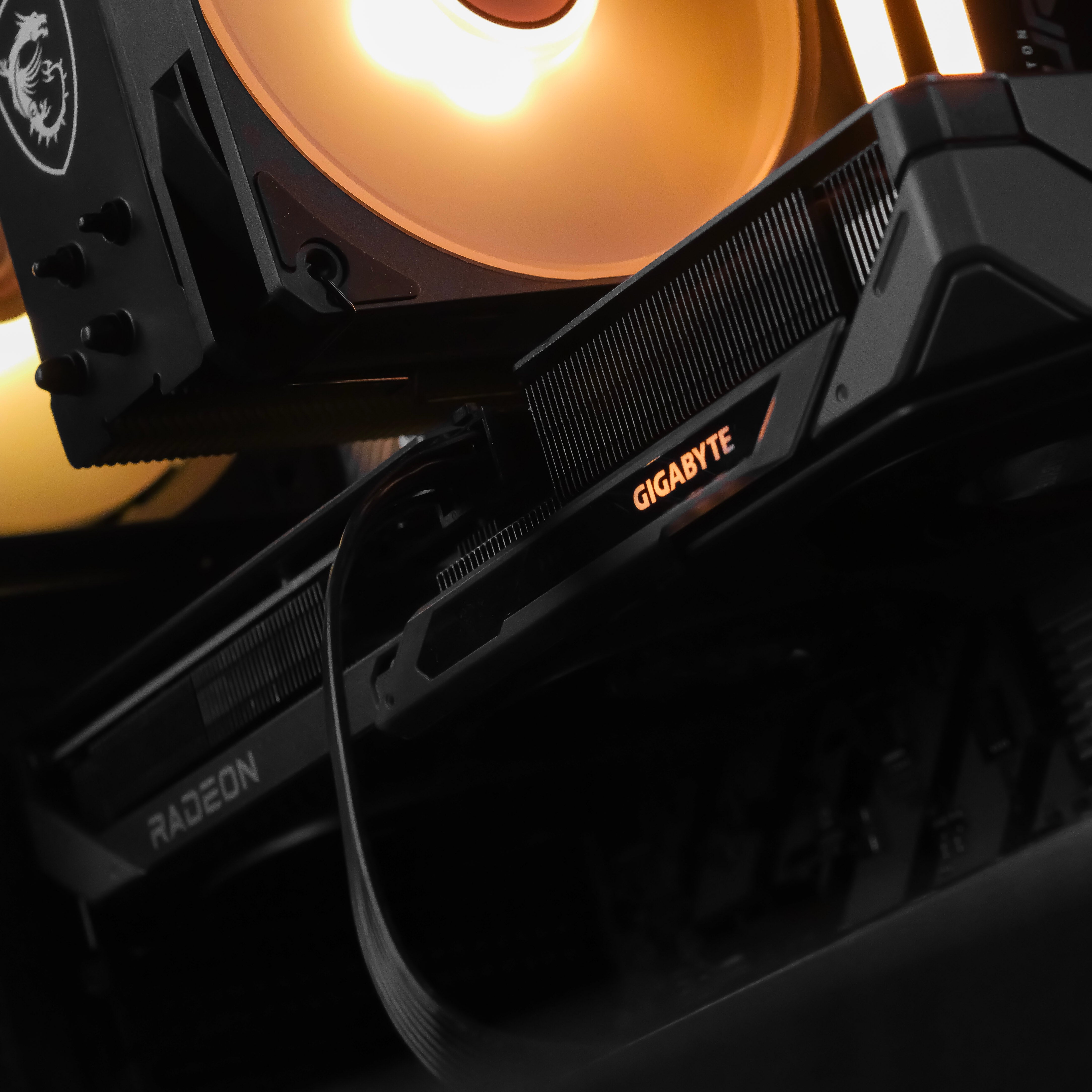 ORION ELITE: RYZEN 5 7500F | RX 9060 XT