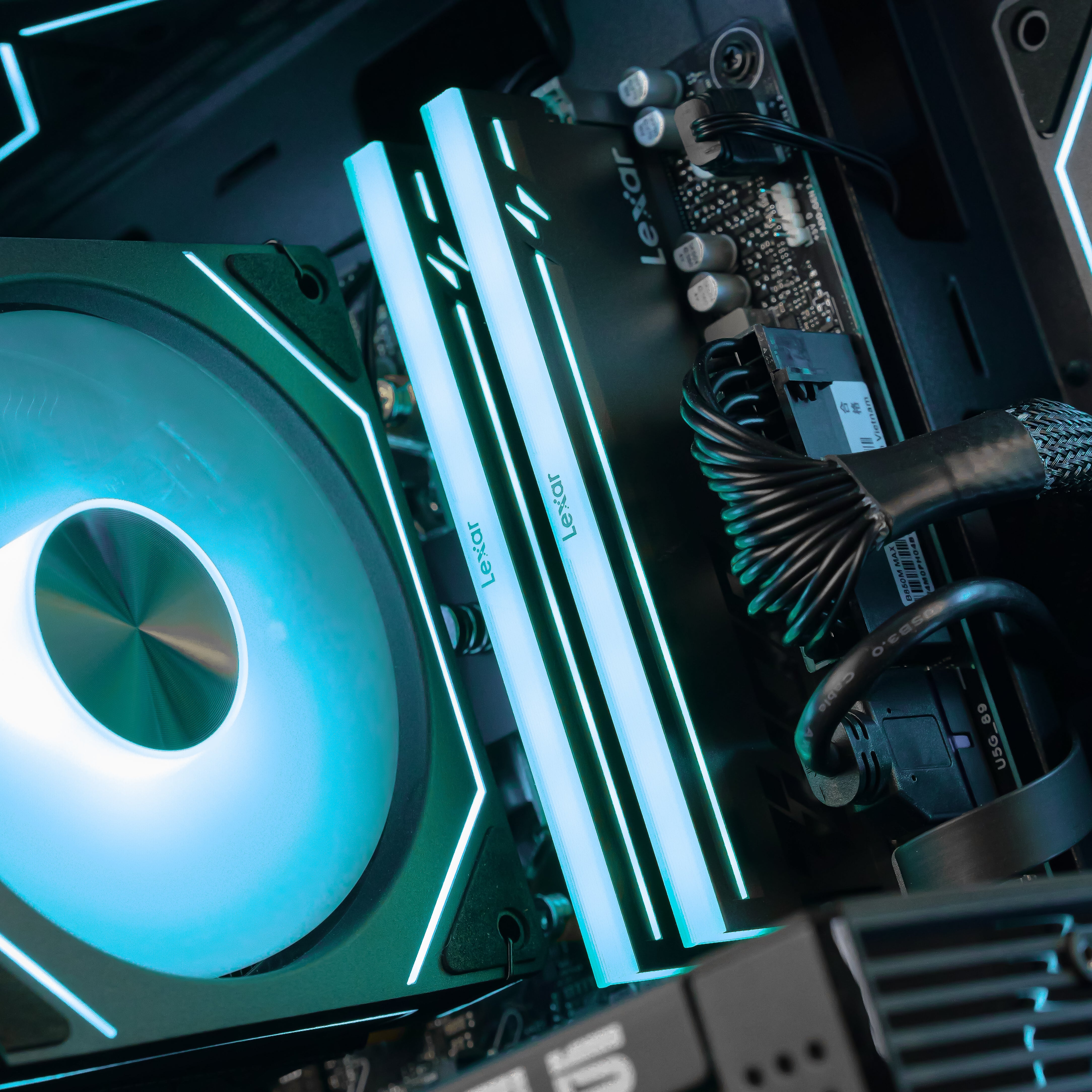OMNIX CORE: RYZEN 7 7700 | RTX 5070 Ti