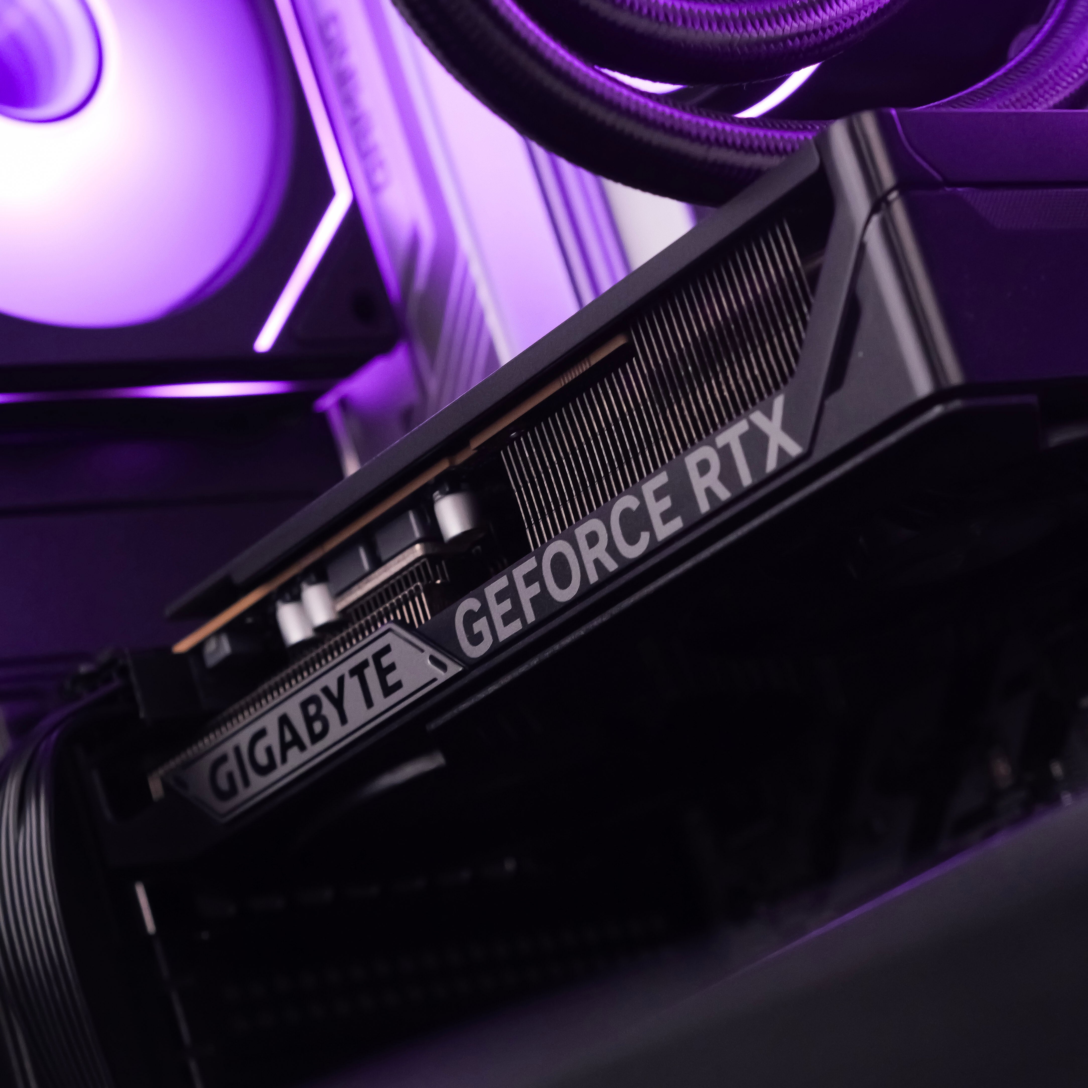 ASHFALL: RYZEN 5 7500F | RTX 5060