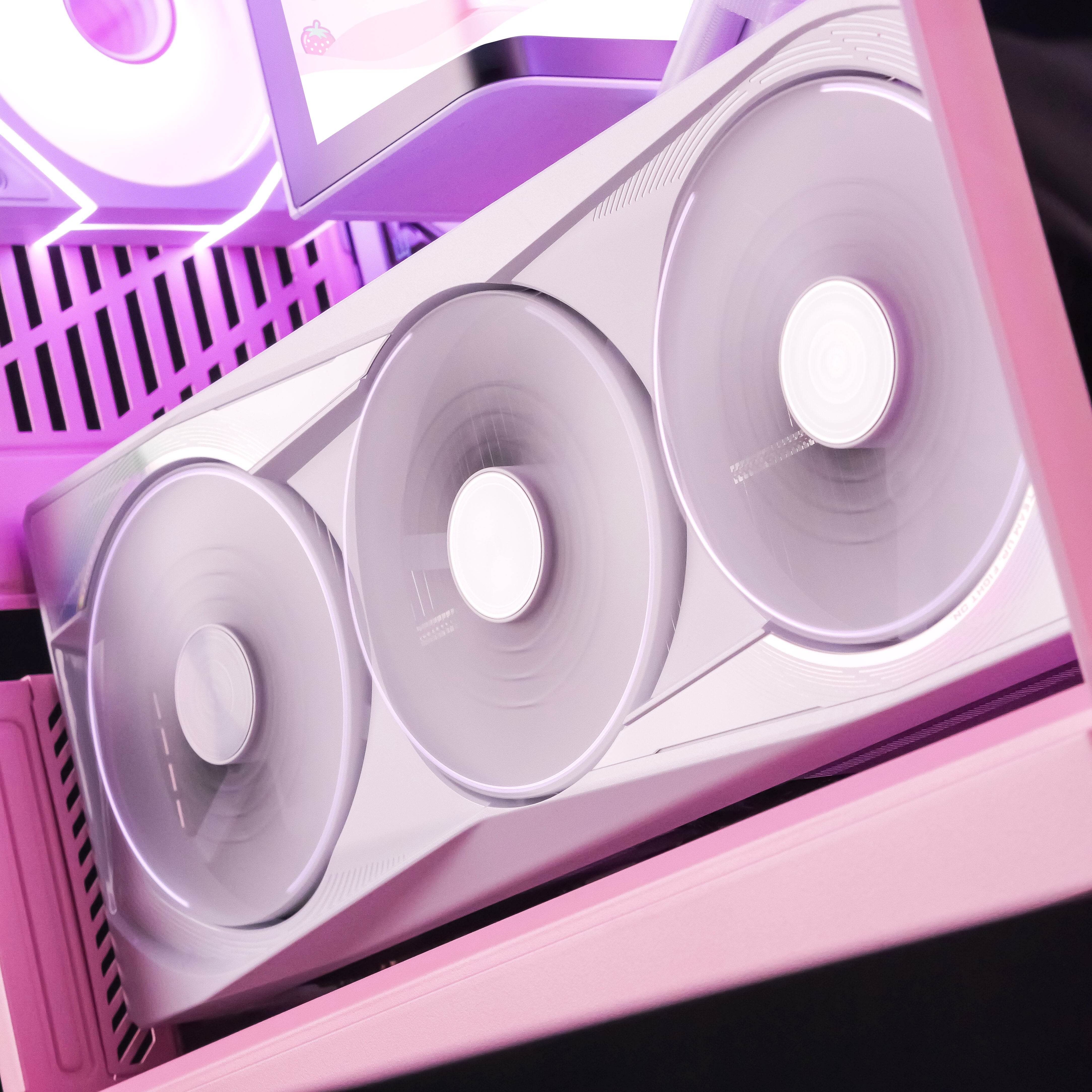 GALAXY BERRY: RYZEN 7 9850X3D | RTX 5080