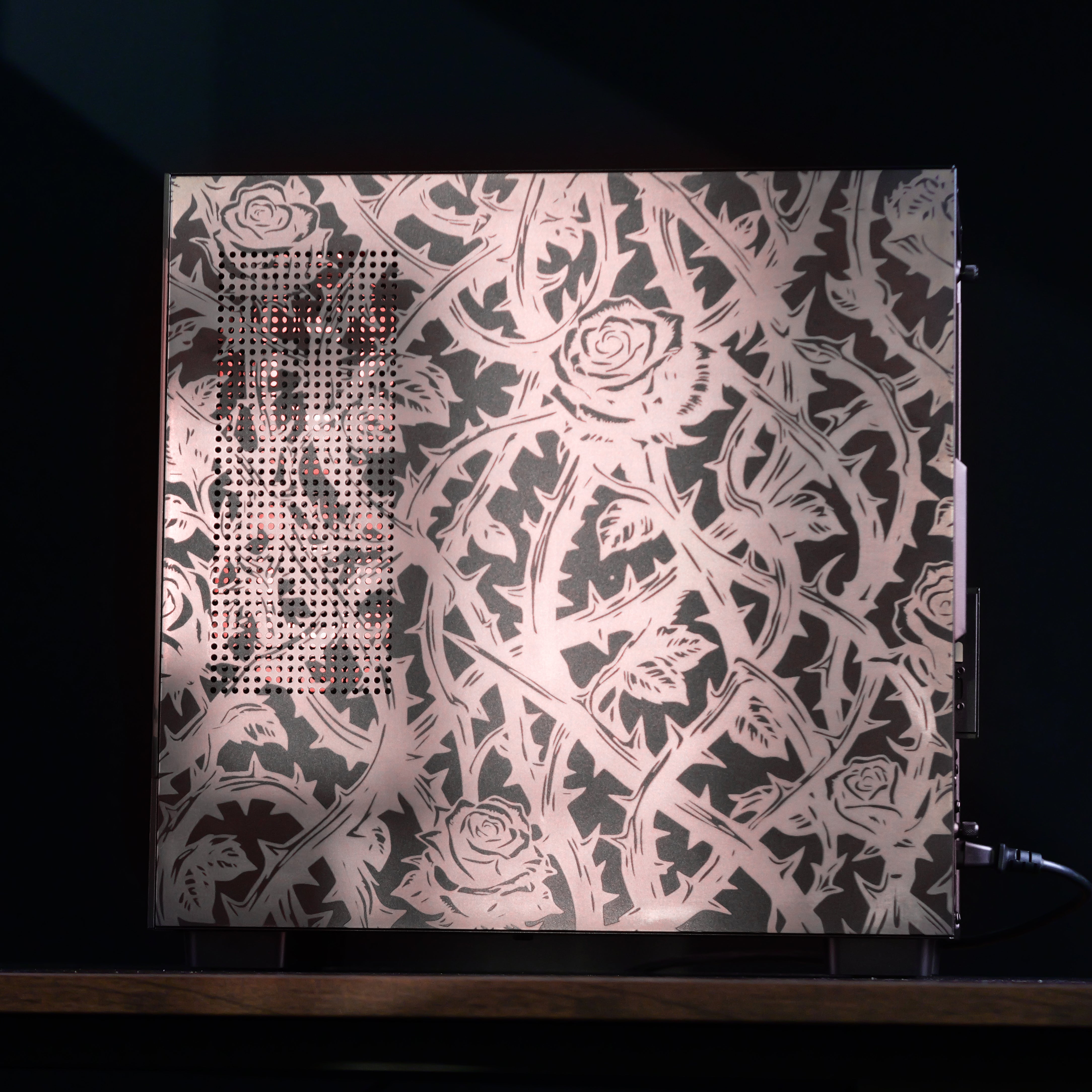 FLORAL THORN: RYZEN 5 7500F | RTX 5060