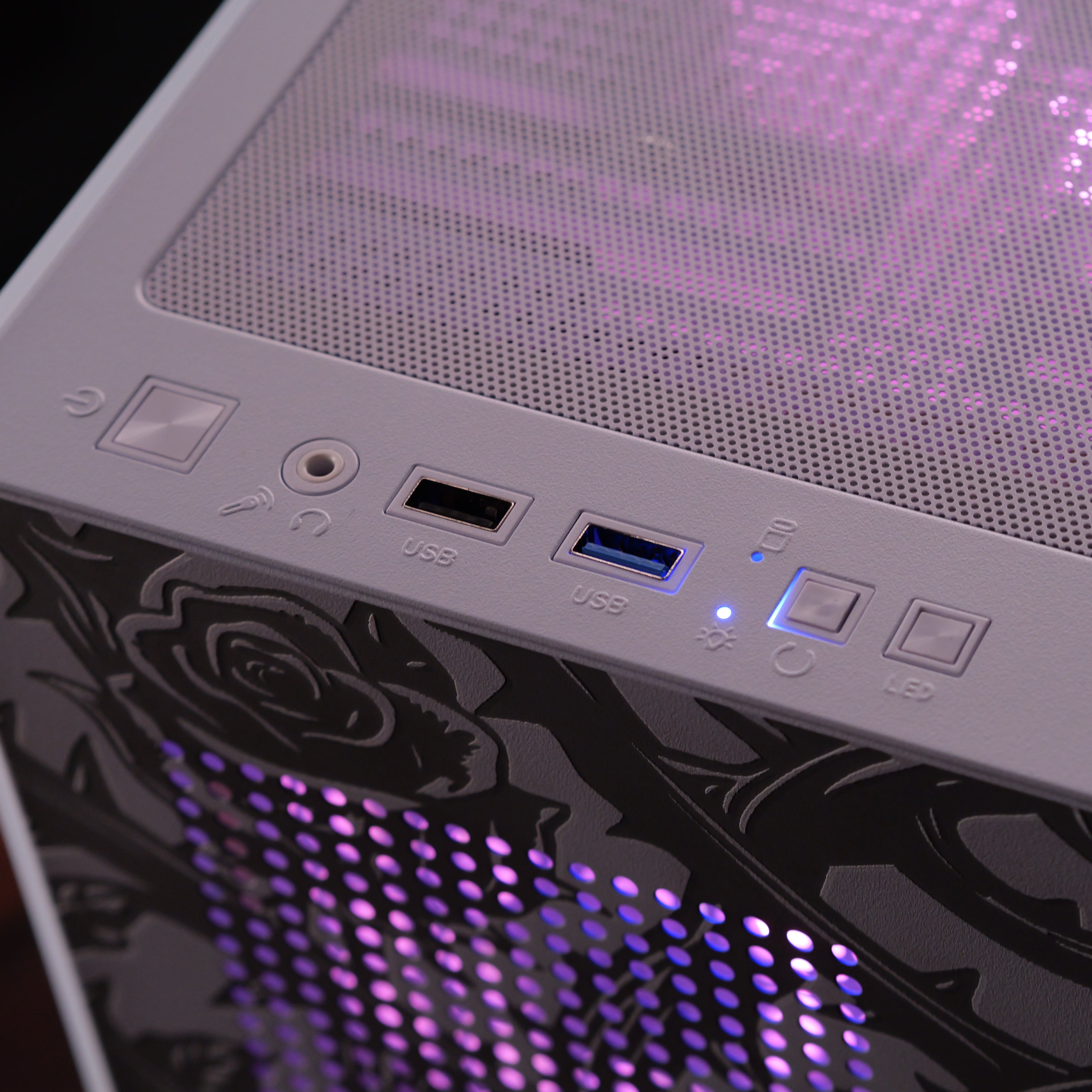FLORAL ROSE: RYZEN 5 7500F | RTX 5060