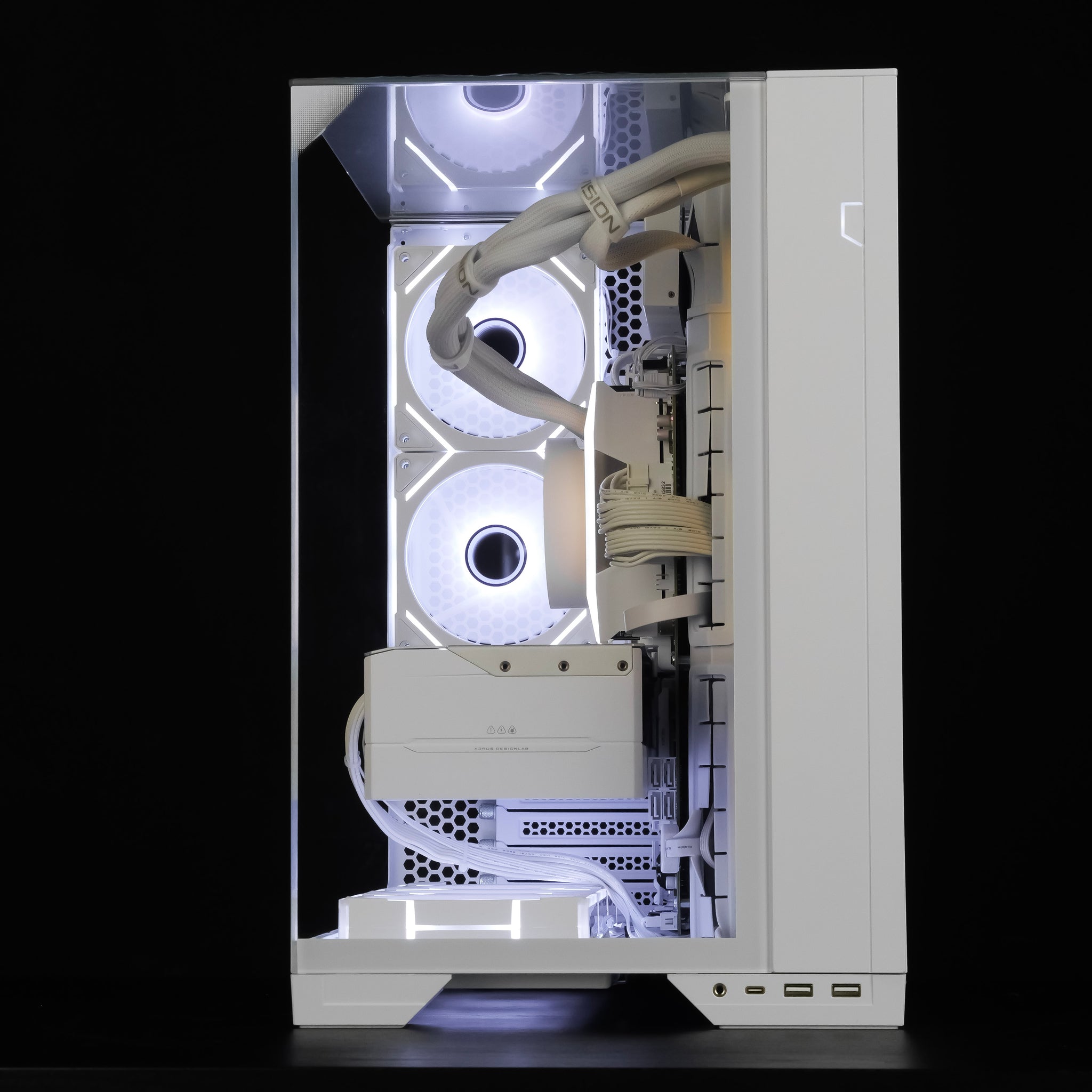 EXILE: RYZEN 7 9800X3D | RTX 5080