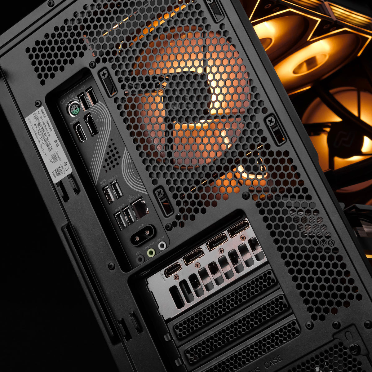 DUSK: Intel Core Ultra 7 270K | RTX 5070