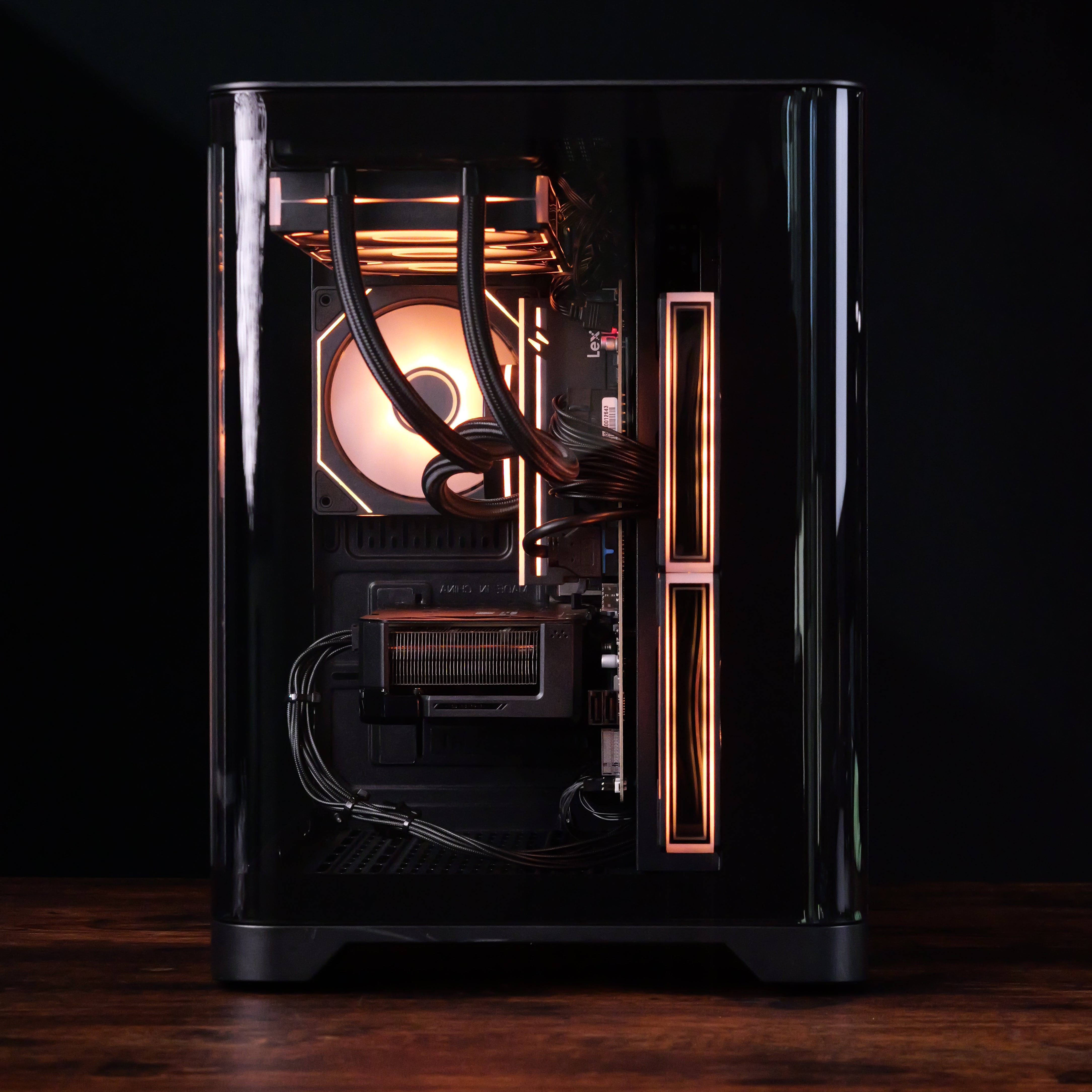 AUTUMN: RYZEN 7 7700 | RTX 5060 Ti