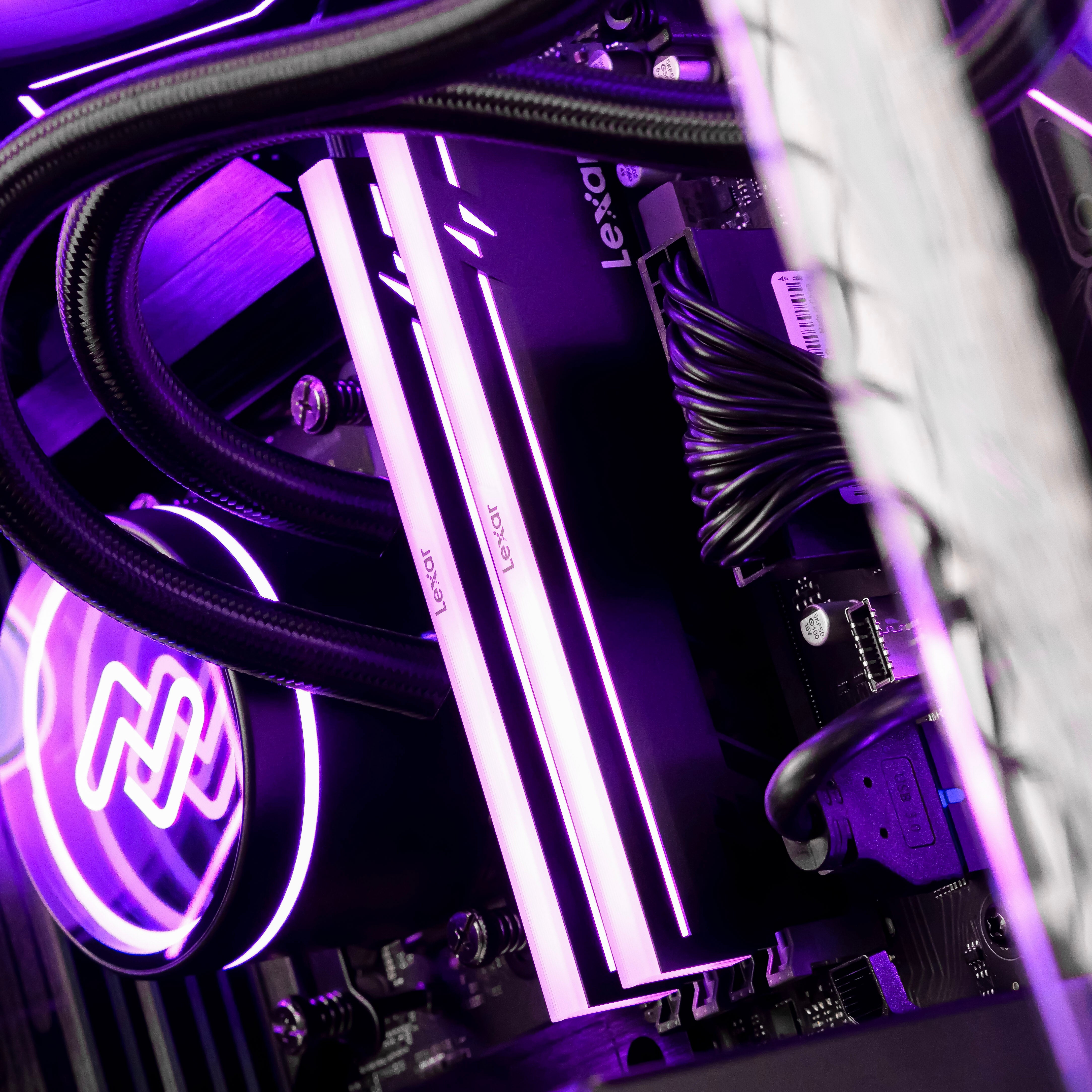 IRON FALL: RYZEN 7 9800X3D | RX 9070 XT