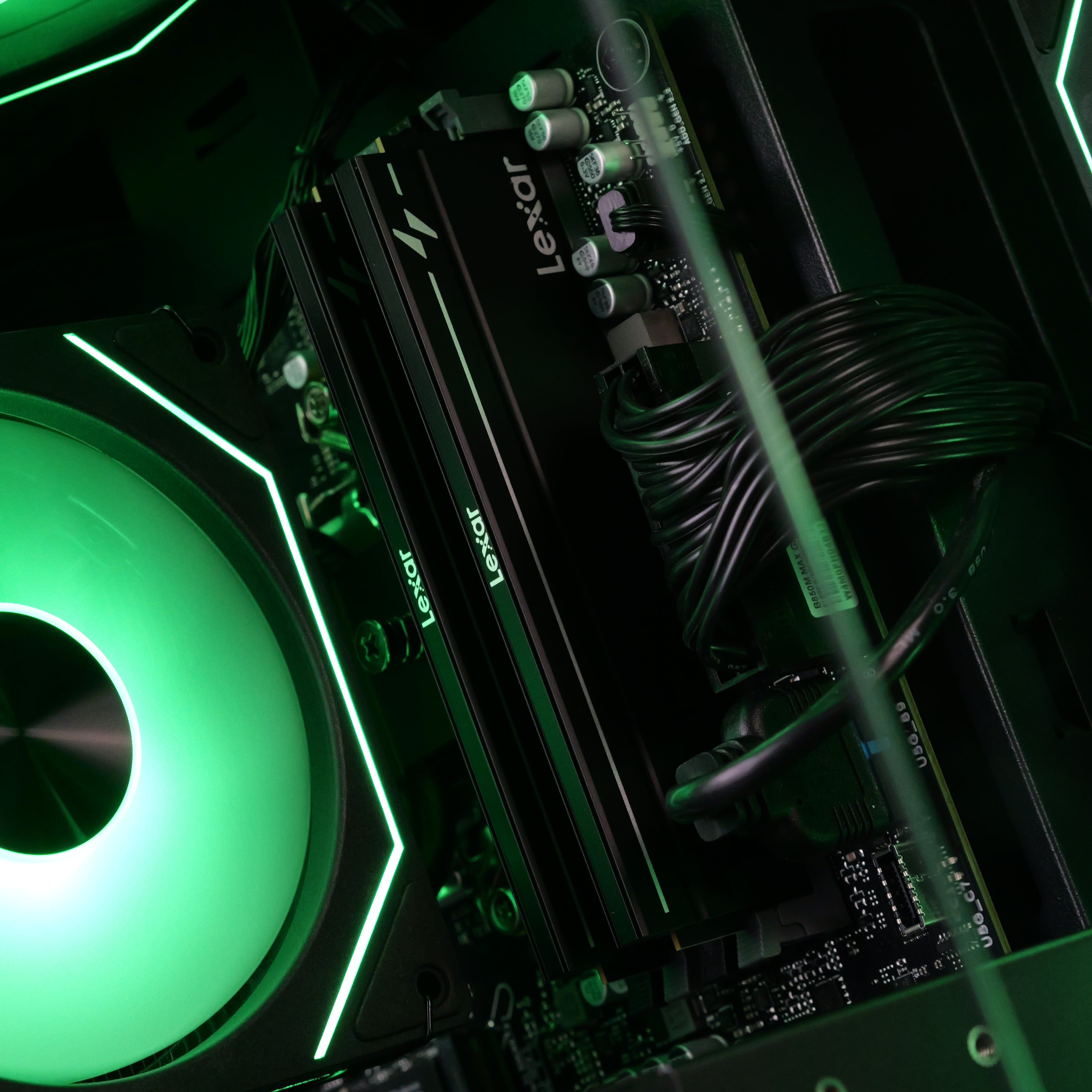 VIPER: RYZEN 5 7500F | RX 9070 GRE