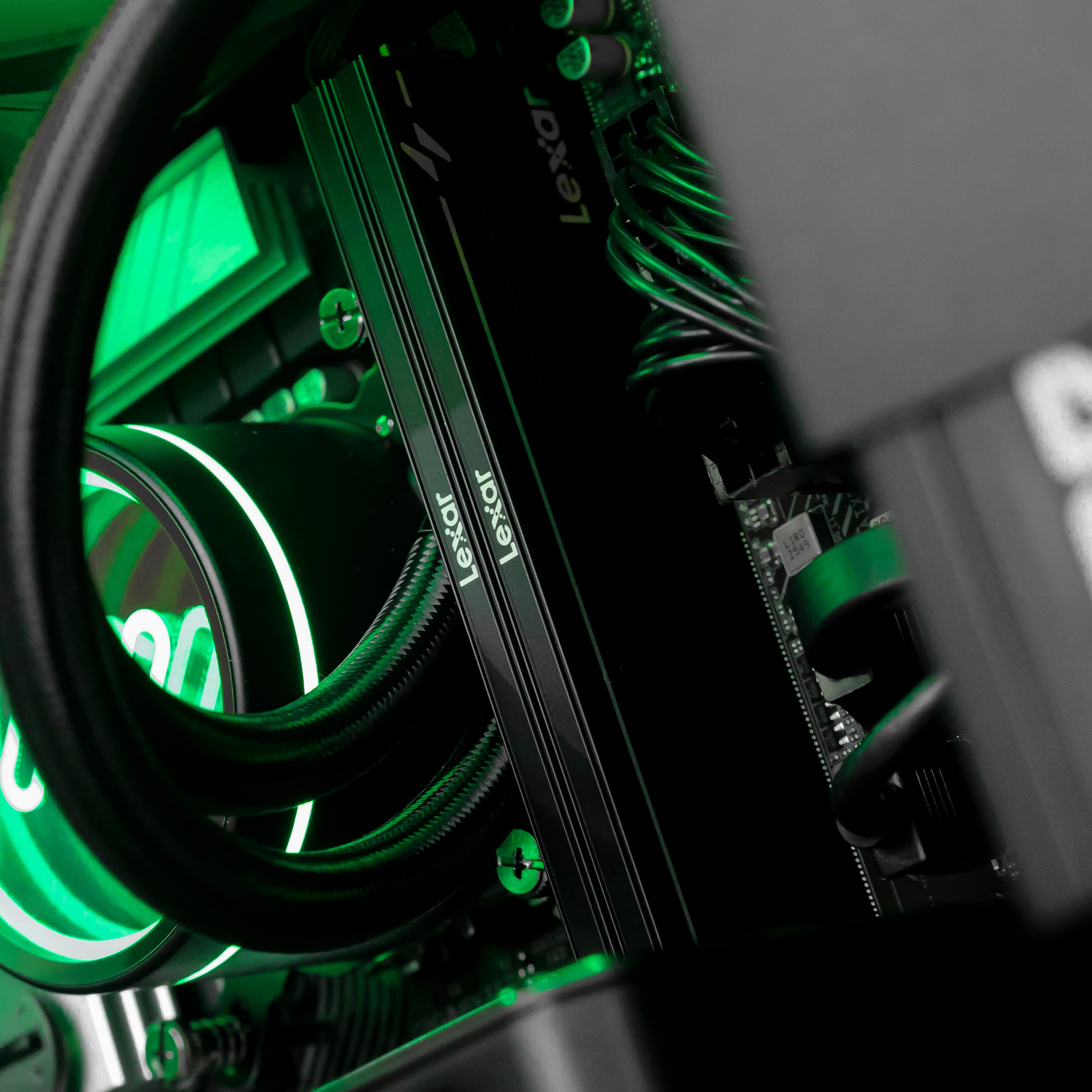 Base Core: Intel Core Ultra 5 245KF | RTX 5050