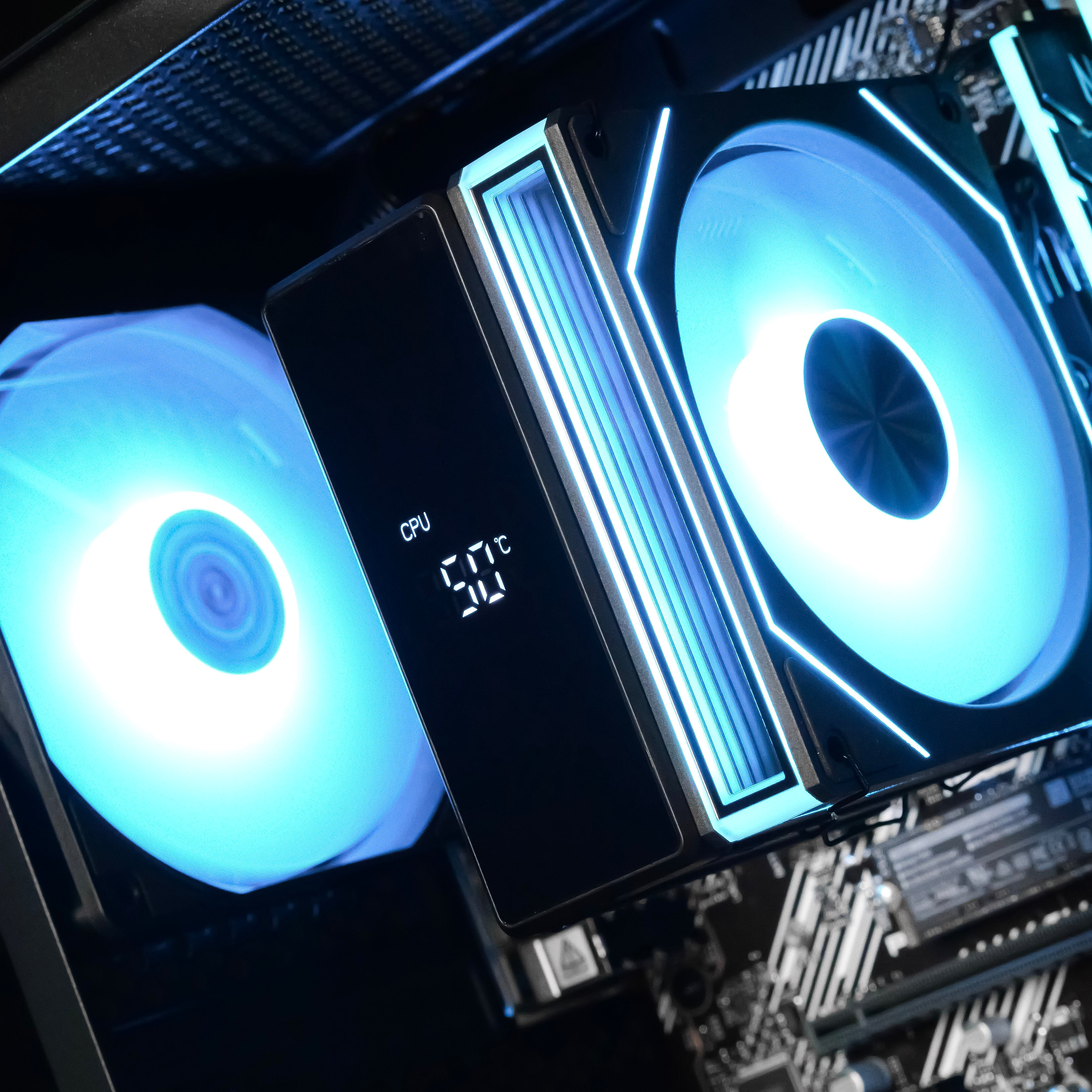 DARK REIGN: RYZEN 5 5600GT | 16GB RAM