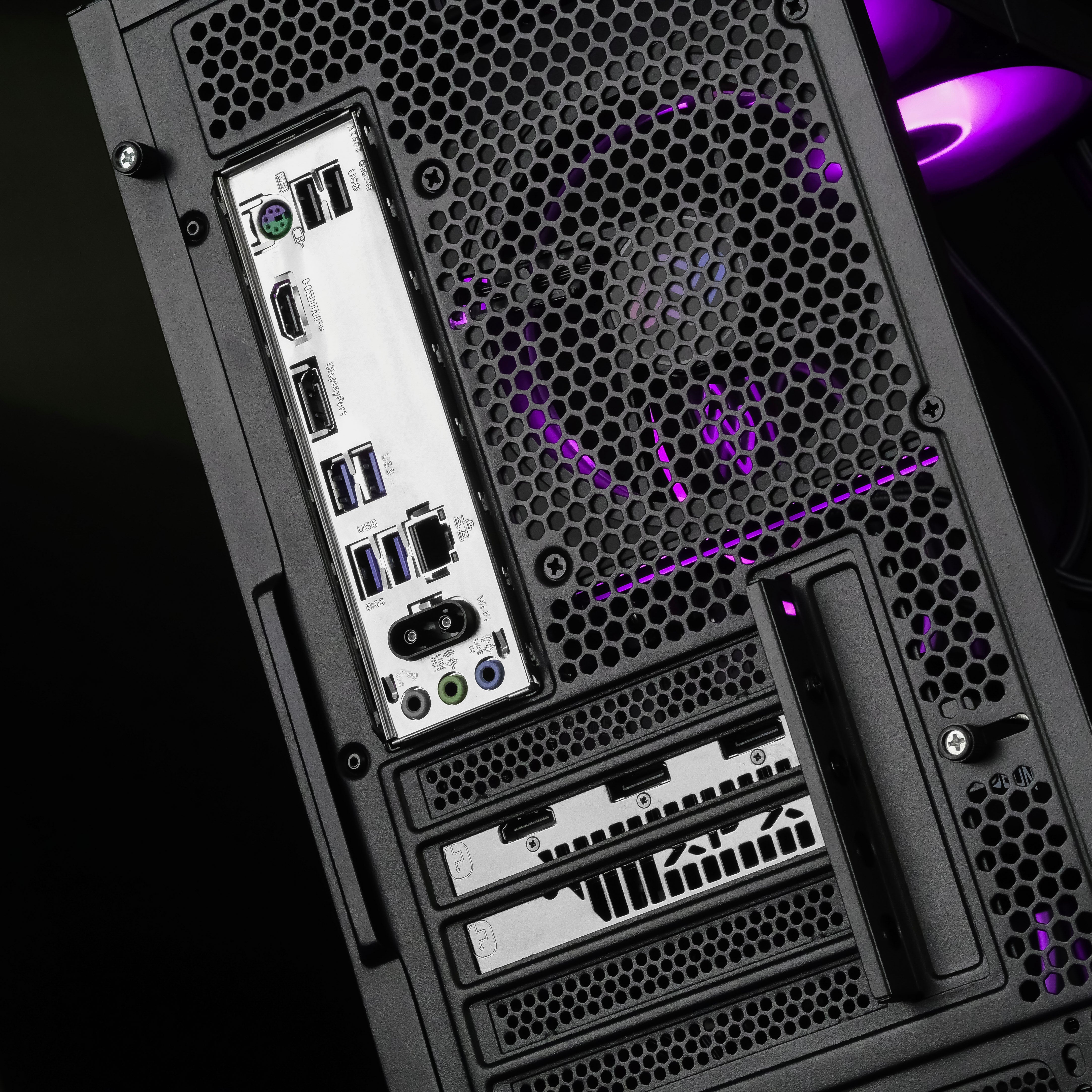 RAMPAGE: RYZEN 5 5600 | RX 9060