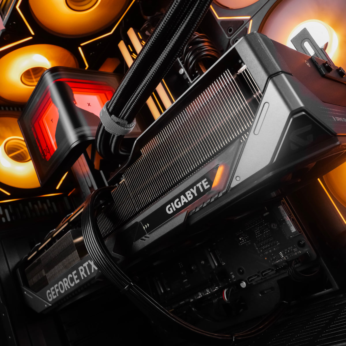 PHANTOM SURGE MAX: RYZEN 9 9950X3D | RTX 5080