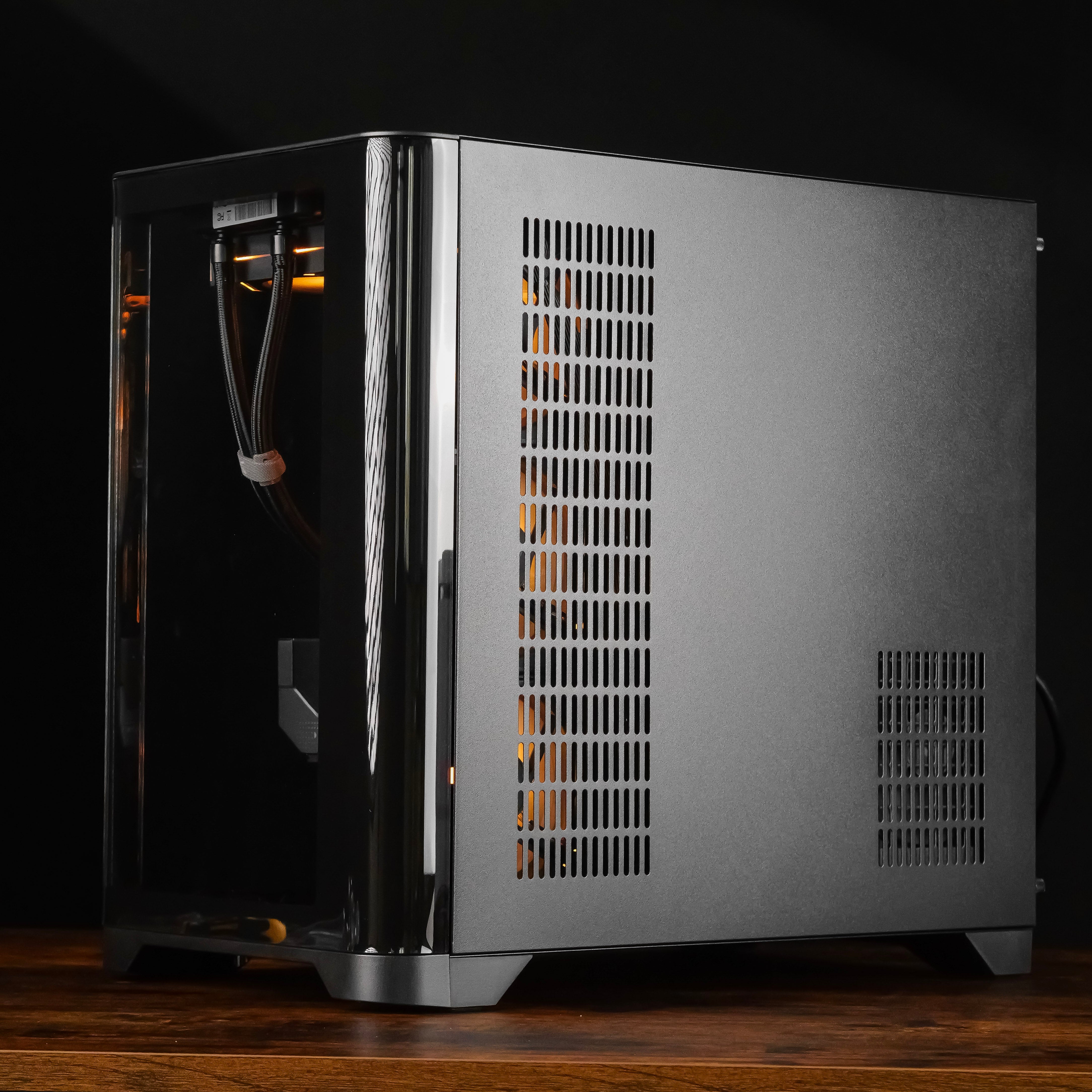 PHANTOM SURGE MAX: RYZEN 9 9950X3D | RTX 5080