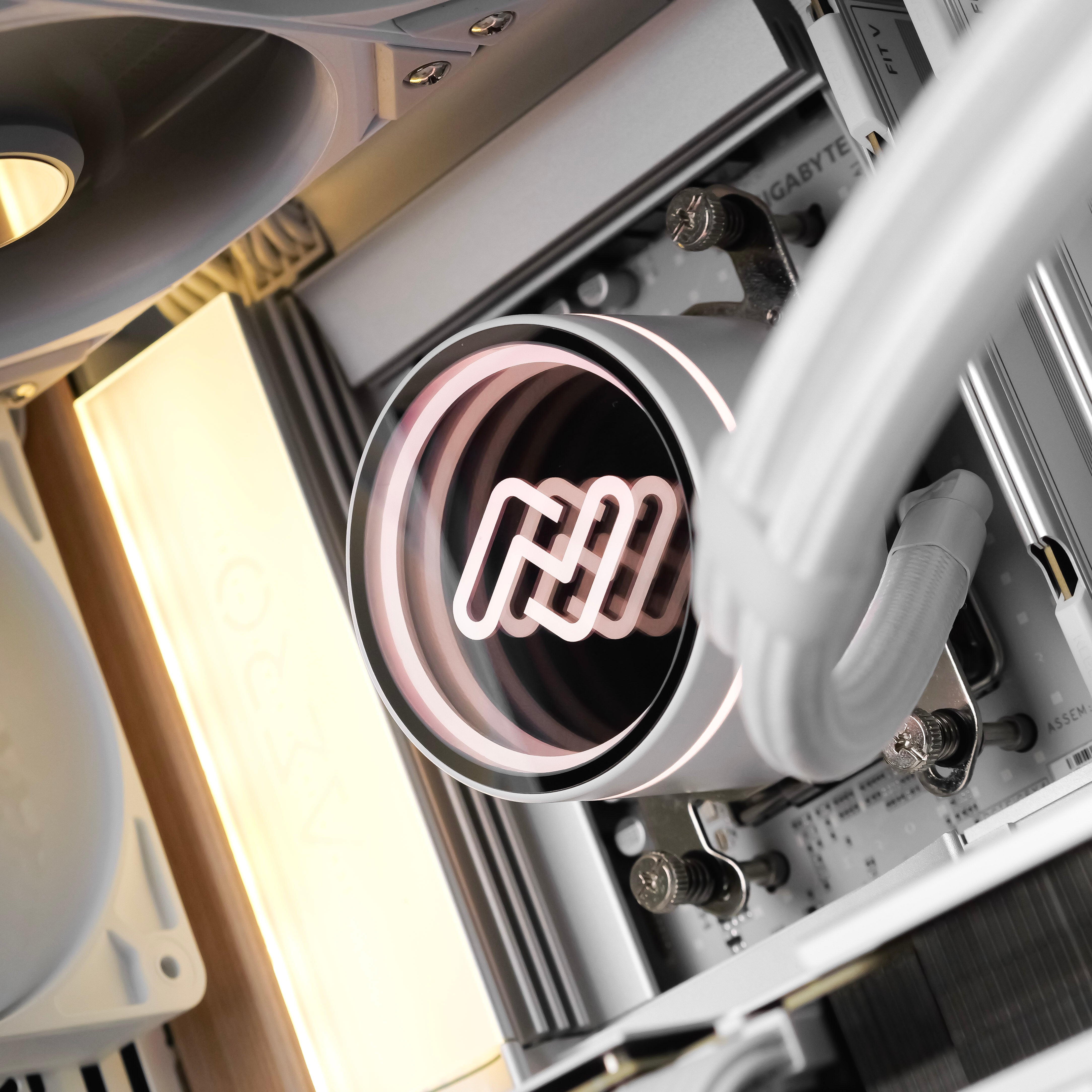 AURELIS: Ryzen 9 9950X3D | RTX 5080