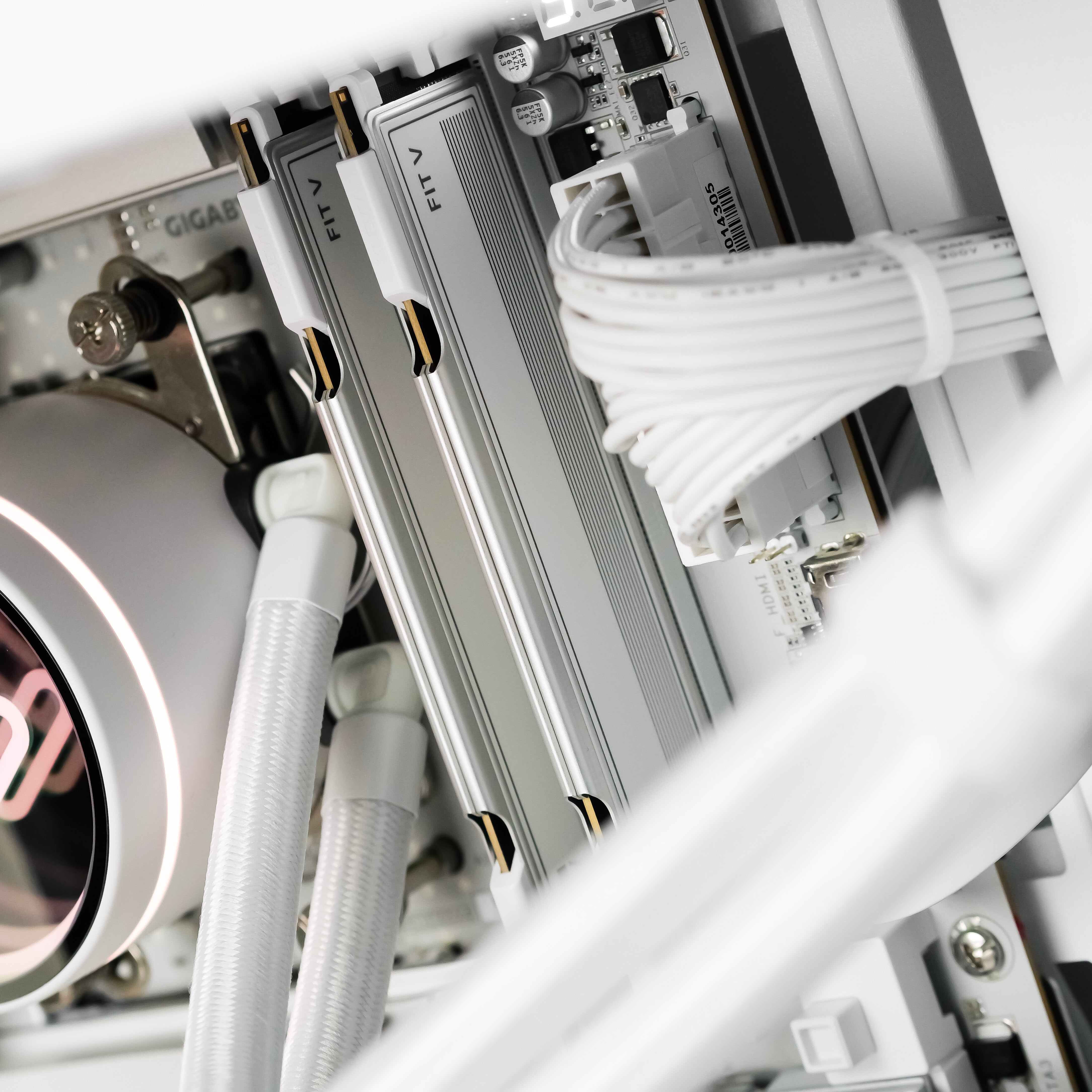 AURELIS: Ryzen 9 9950X3D | RTX 5080