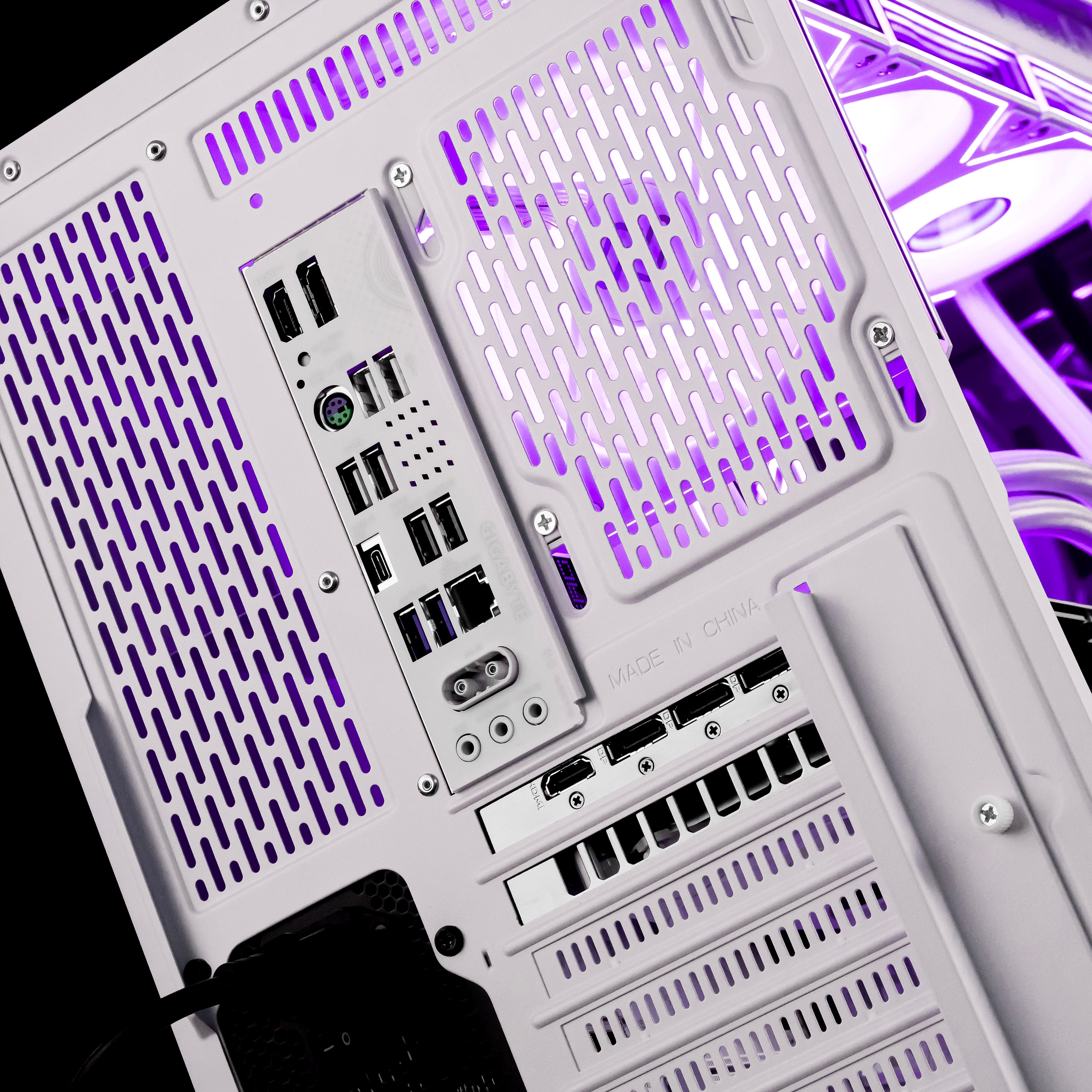 ASTERIA: RYZEN 7 7800X3D | RTX 5070 Ti
