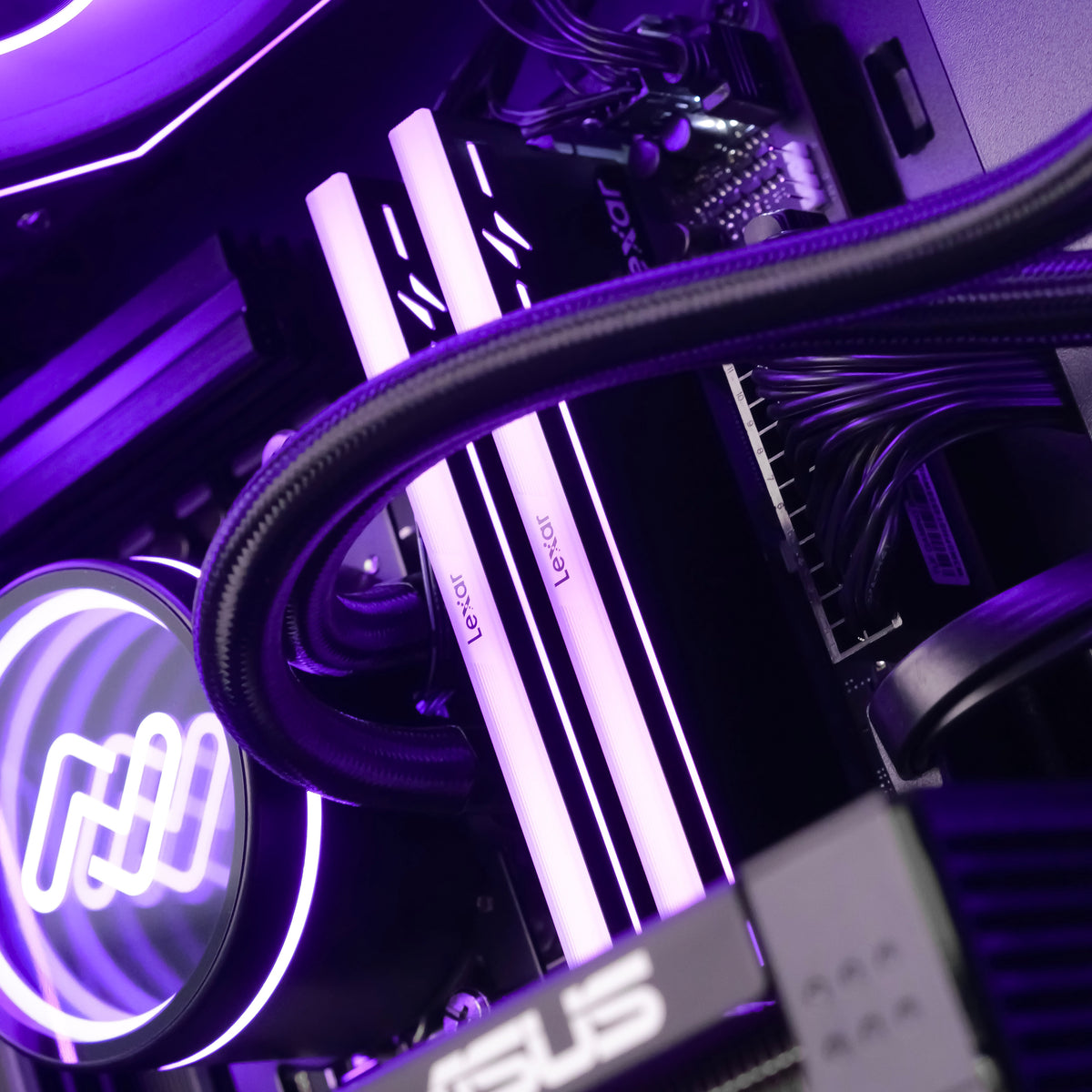 NIGHTBLADE: RYZEN 7 7800X3D | RX 9070 XT