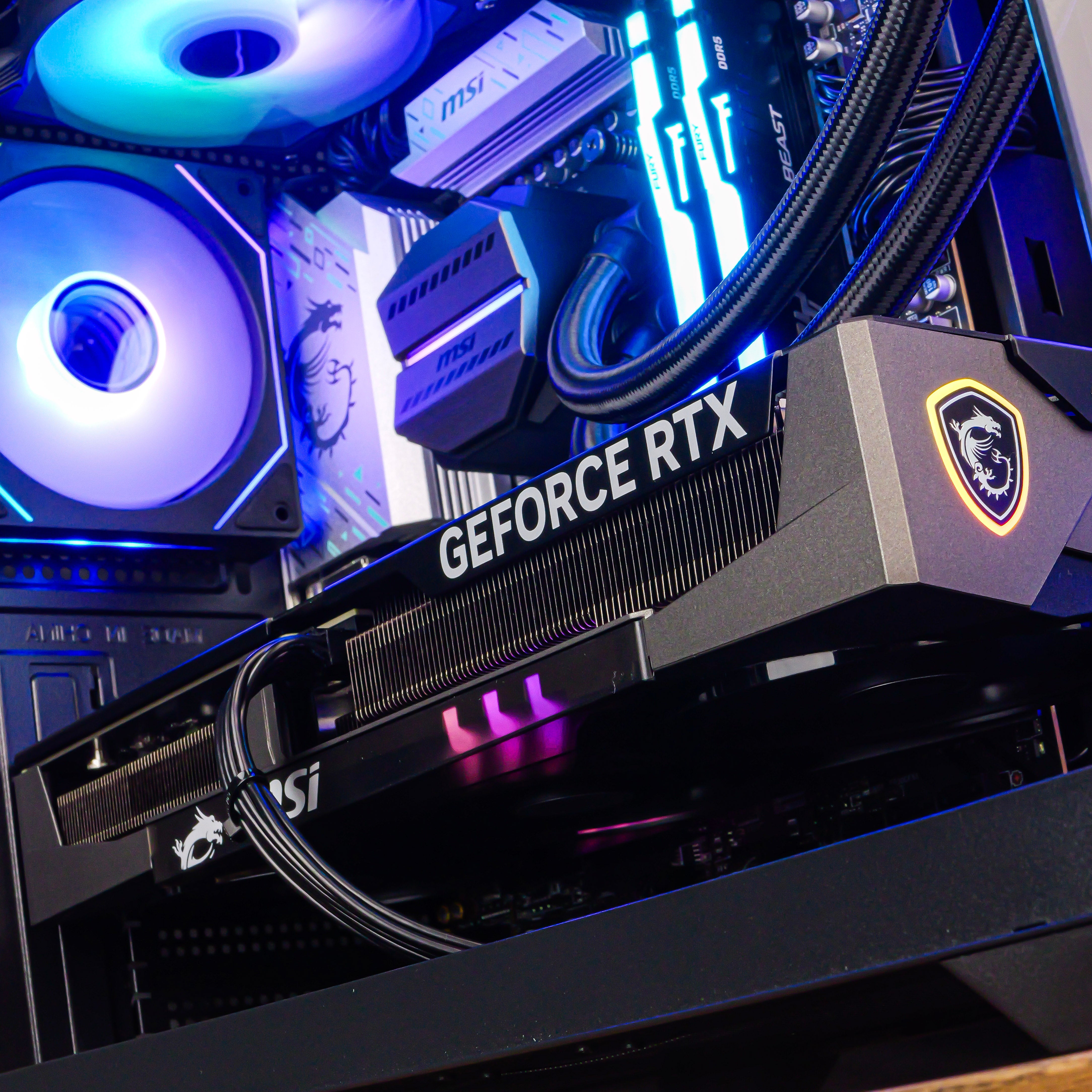 PHANTOM NOVA: RTX 5070 | Ryzen 5 7500F