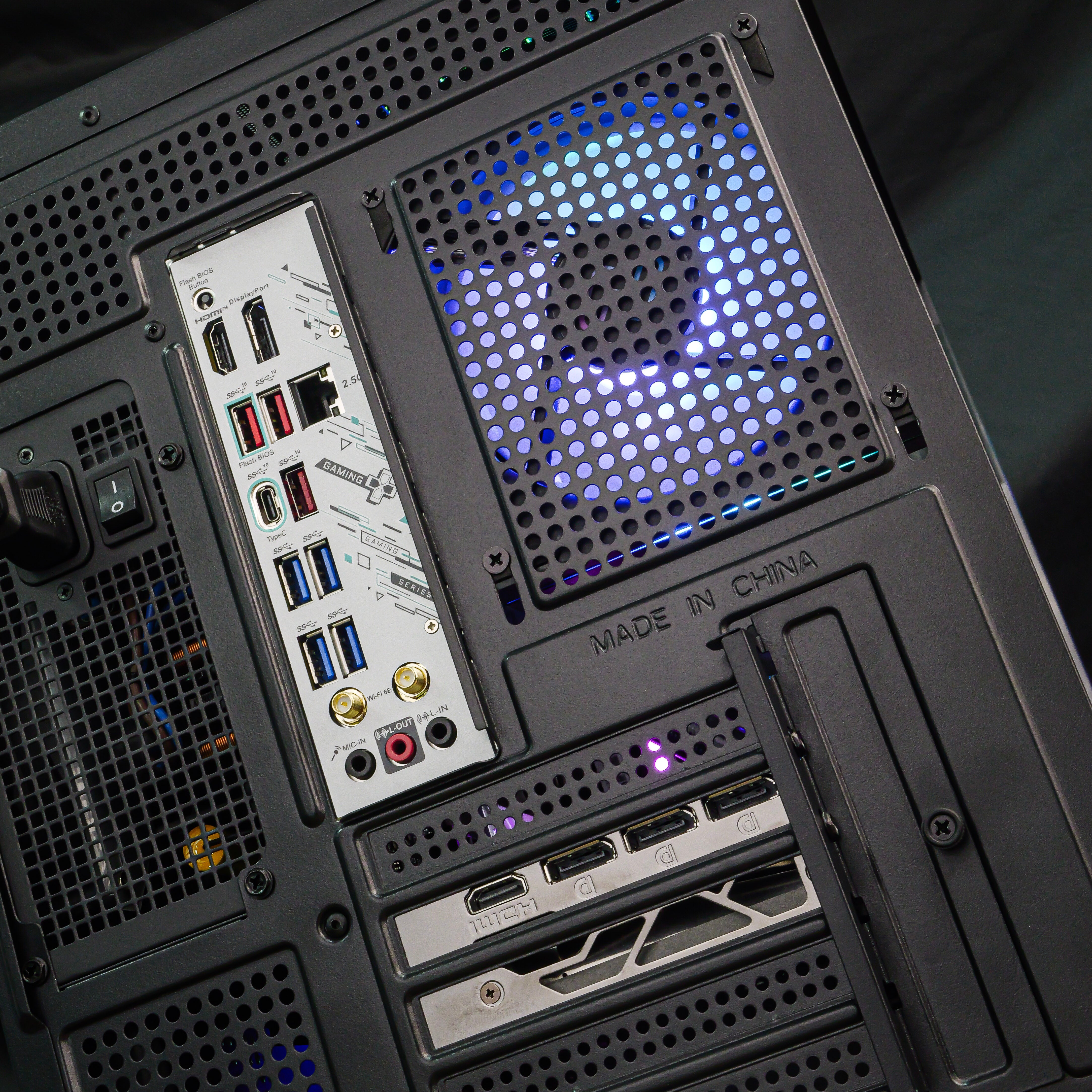 PHANTOM NOVA: RTX 5070 | Ryzen 5 7500F
