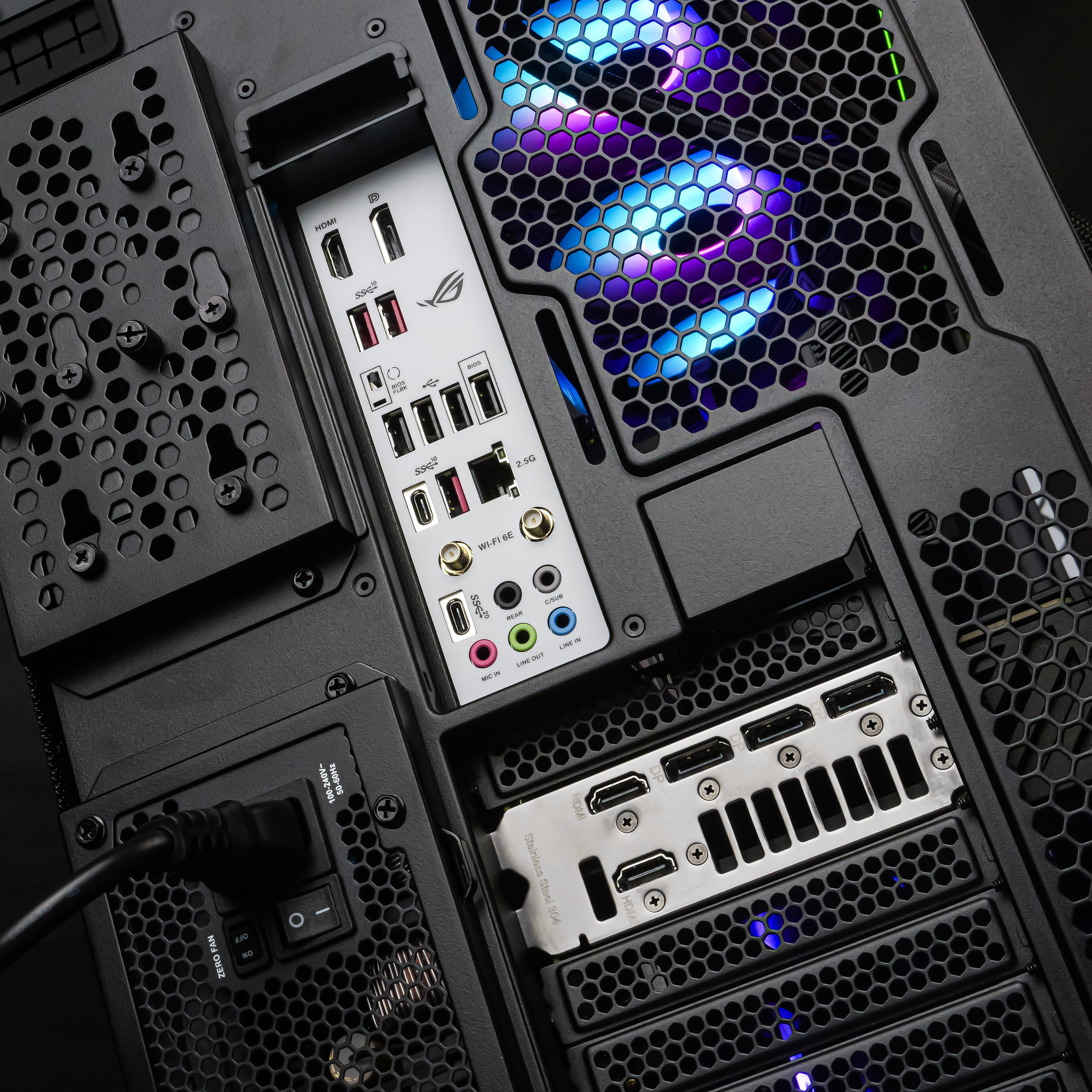 Azure Pulse: RYZEN 9 9950X3D | RTX 5090