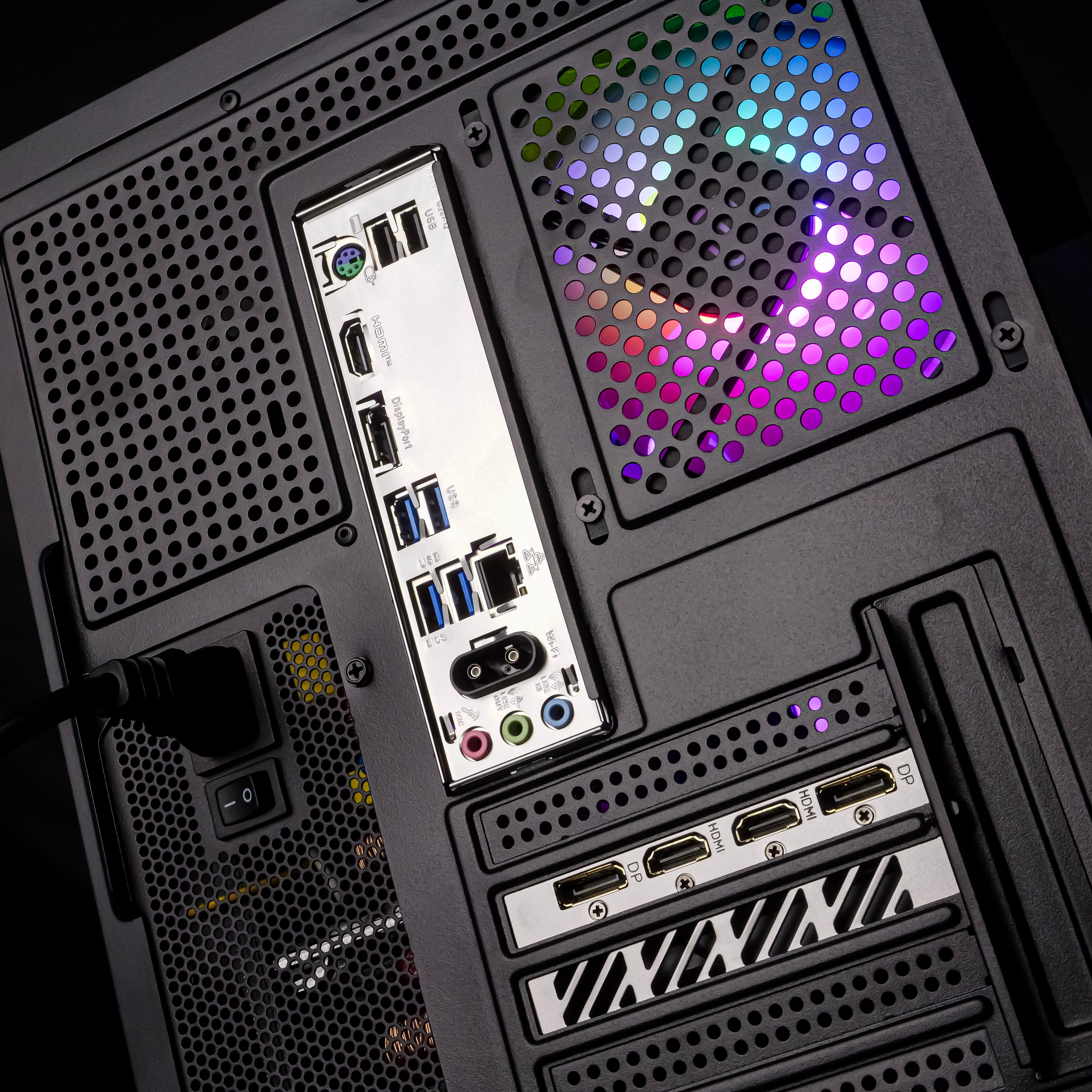 MALICE: RYZEN 5 7500F | RTX 4060