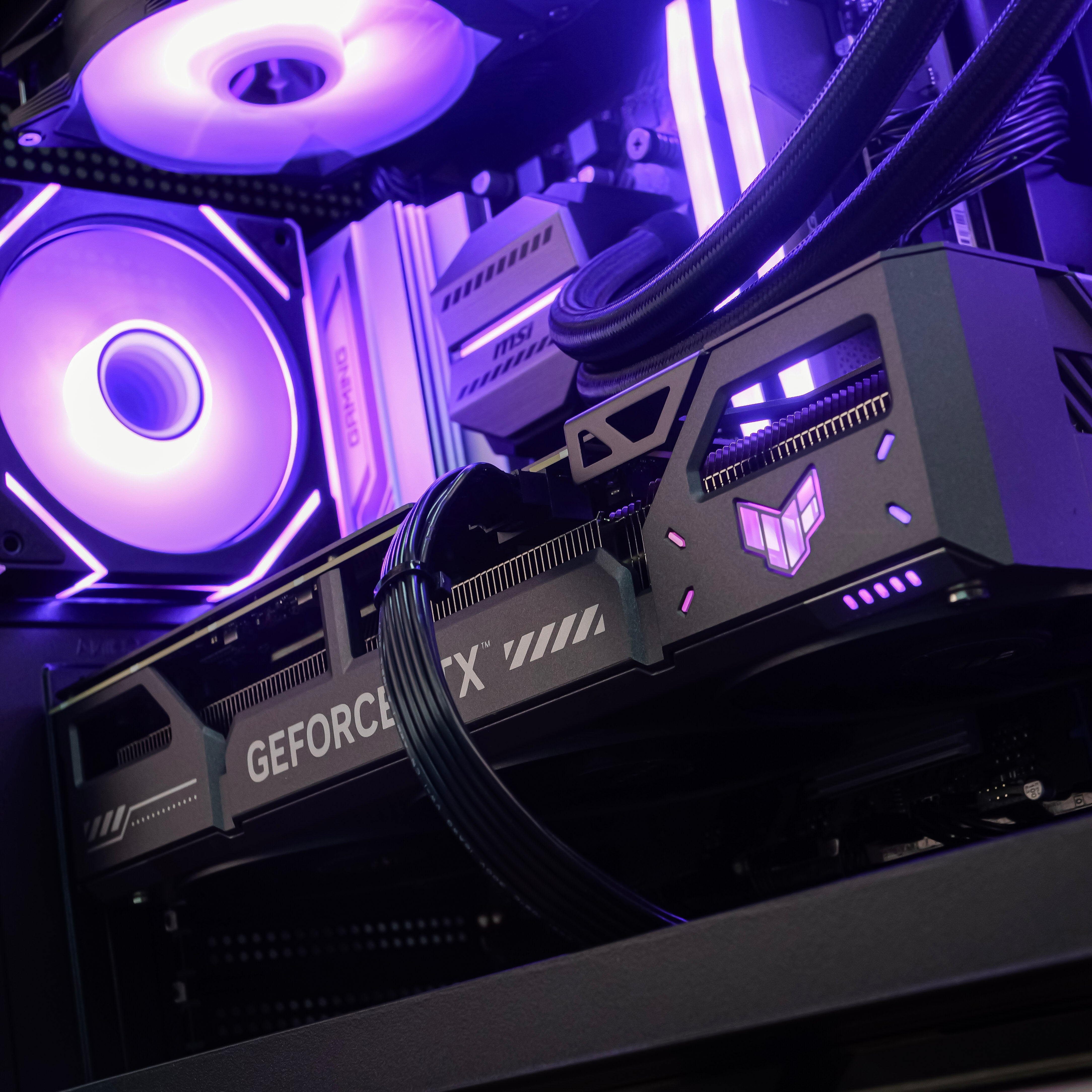 PHANTOM NOVA: RYZEN 5 7500F | RTX 5070