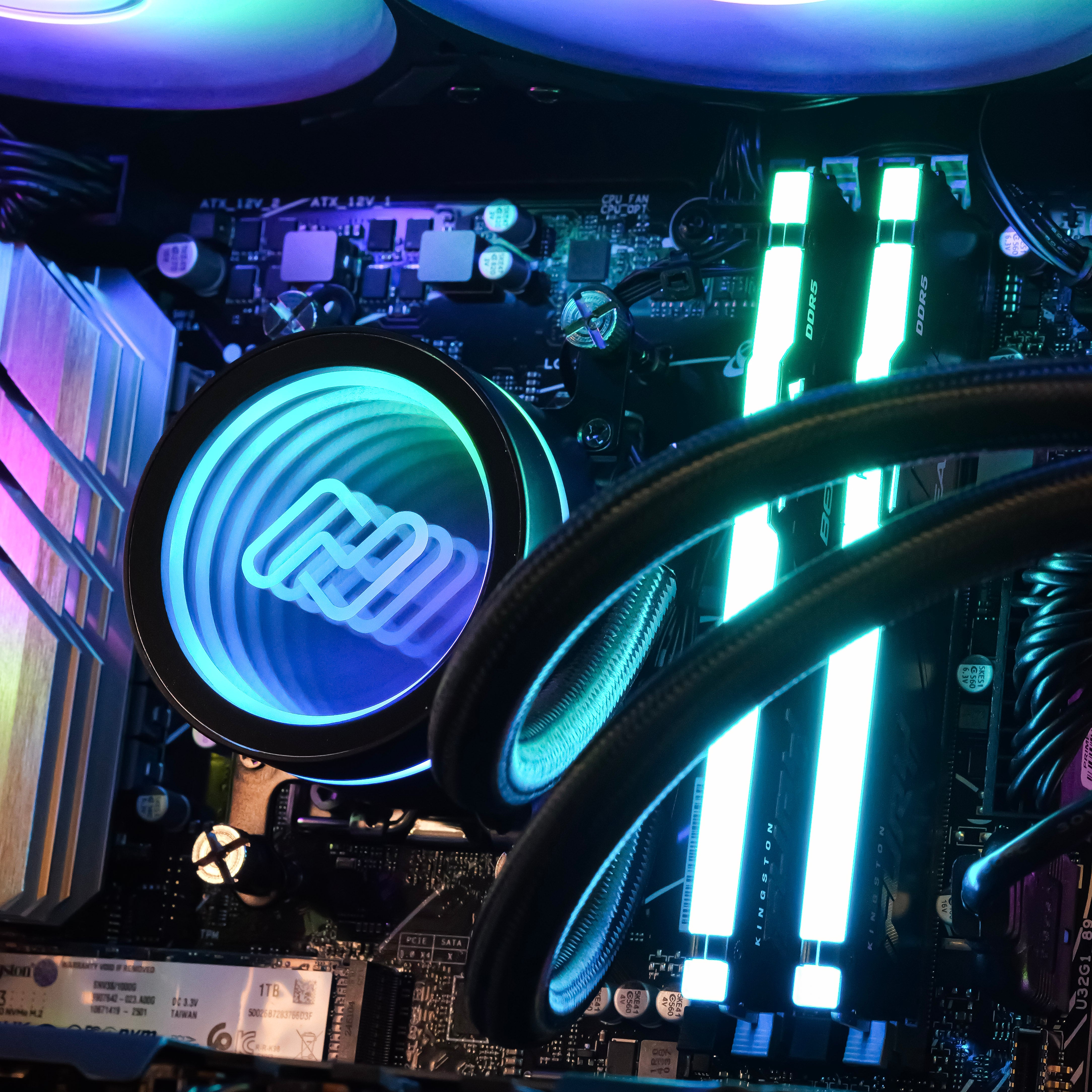 WYVERN LVL 8 RADEON MAX: RYZEN 7 7800X3D | RX 9070 XT