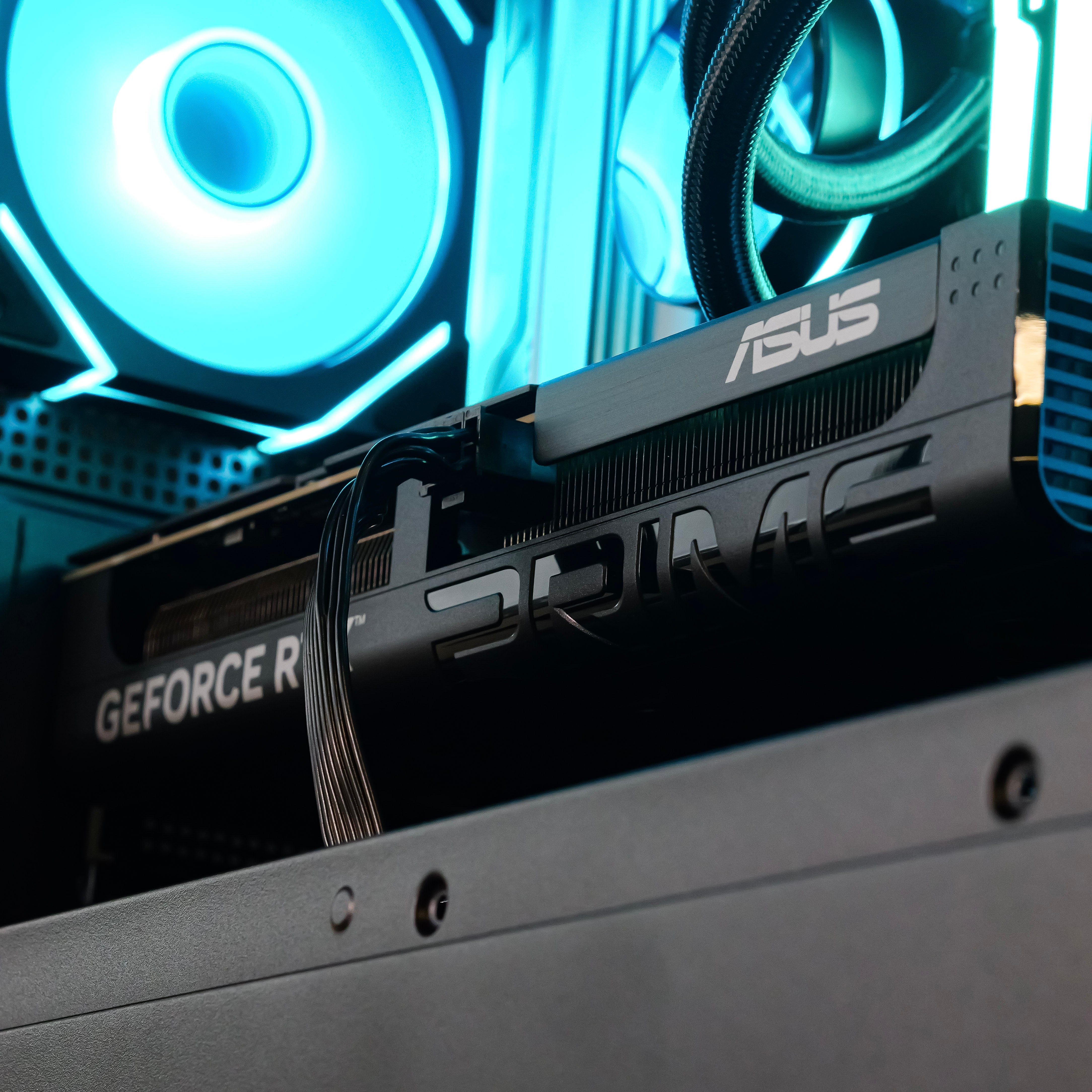 VANDAL PRIME: RYZEN 5 7500F | RTX 5060 Ti