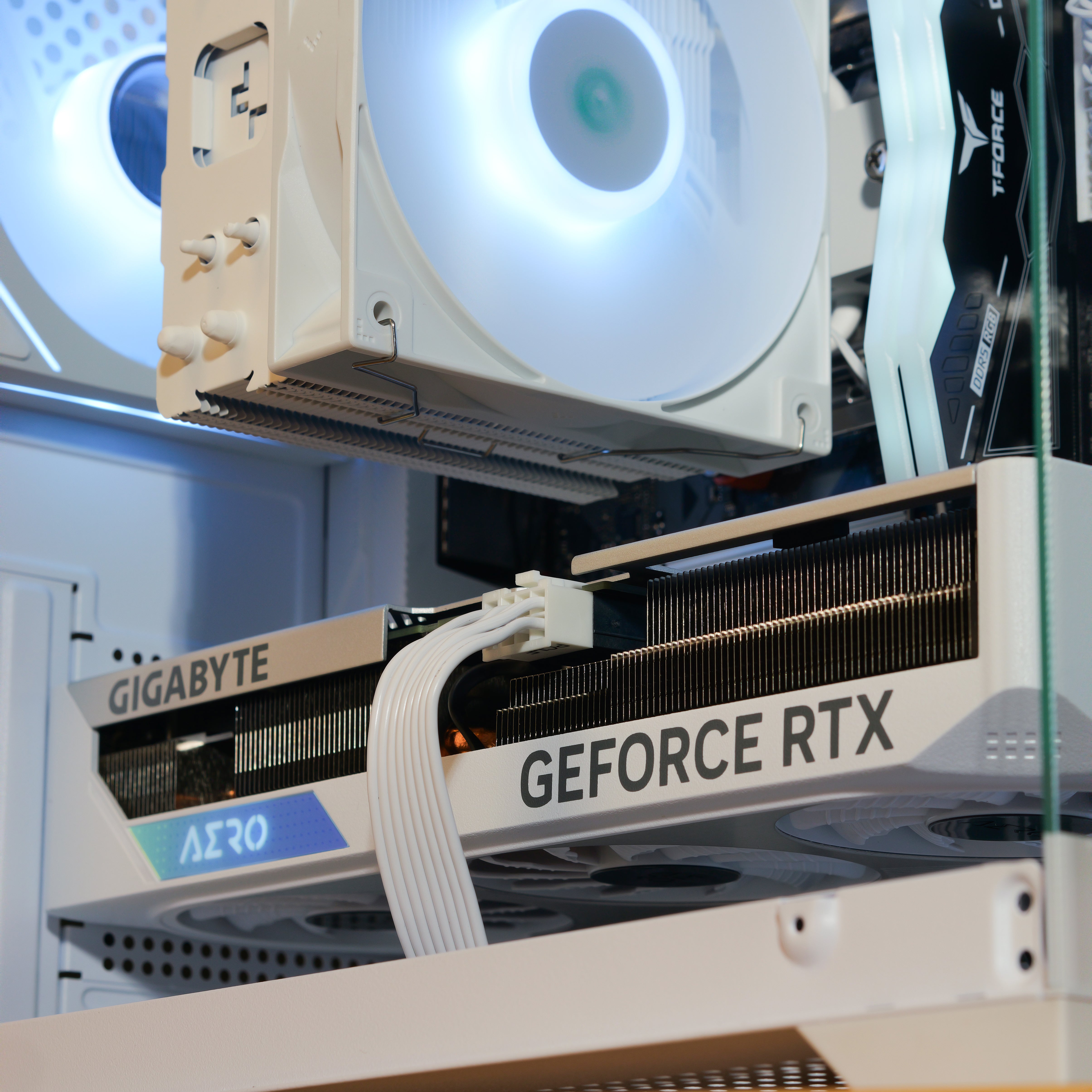 GLACIER PRO: RYZEN 5 8400F | RTX 4060 Ti