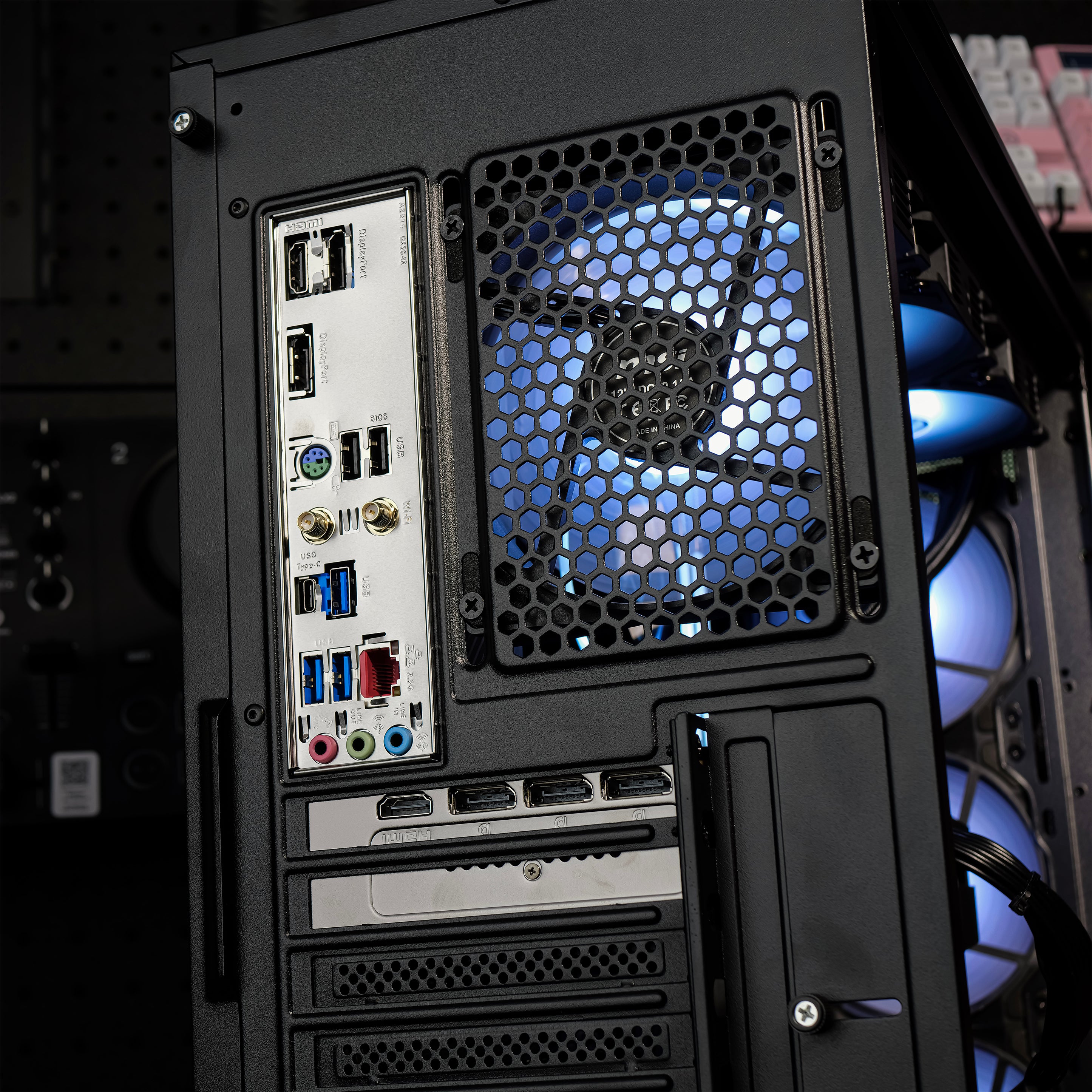 ZEPHYRUS: RYZEN 7 7800X3D | RTX 5080