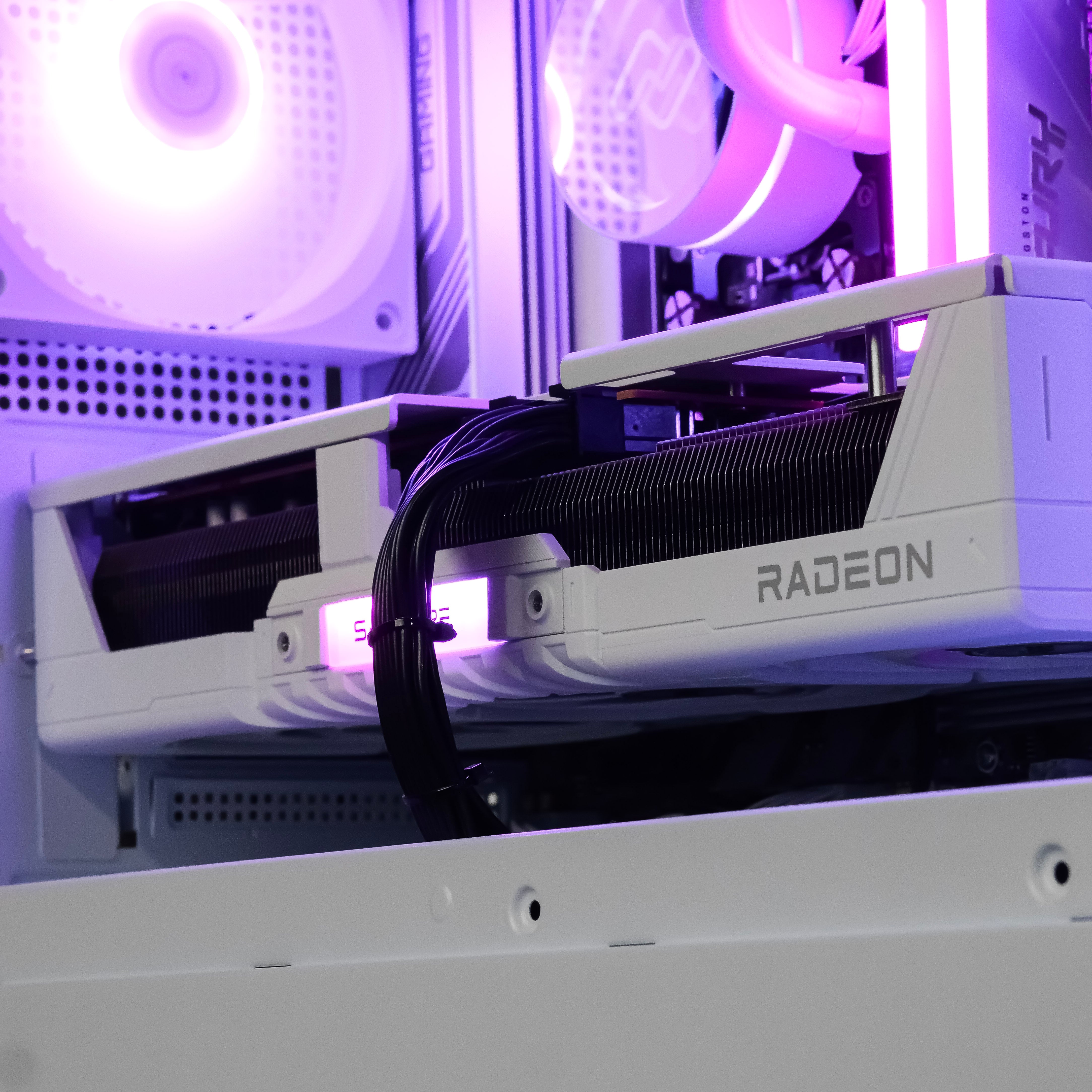 EMPRESS: RYZEN 7 7700 | RX 9070 XT