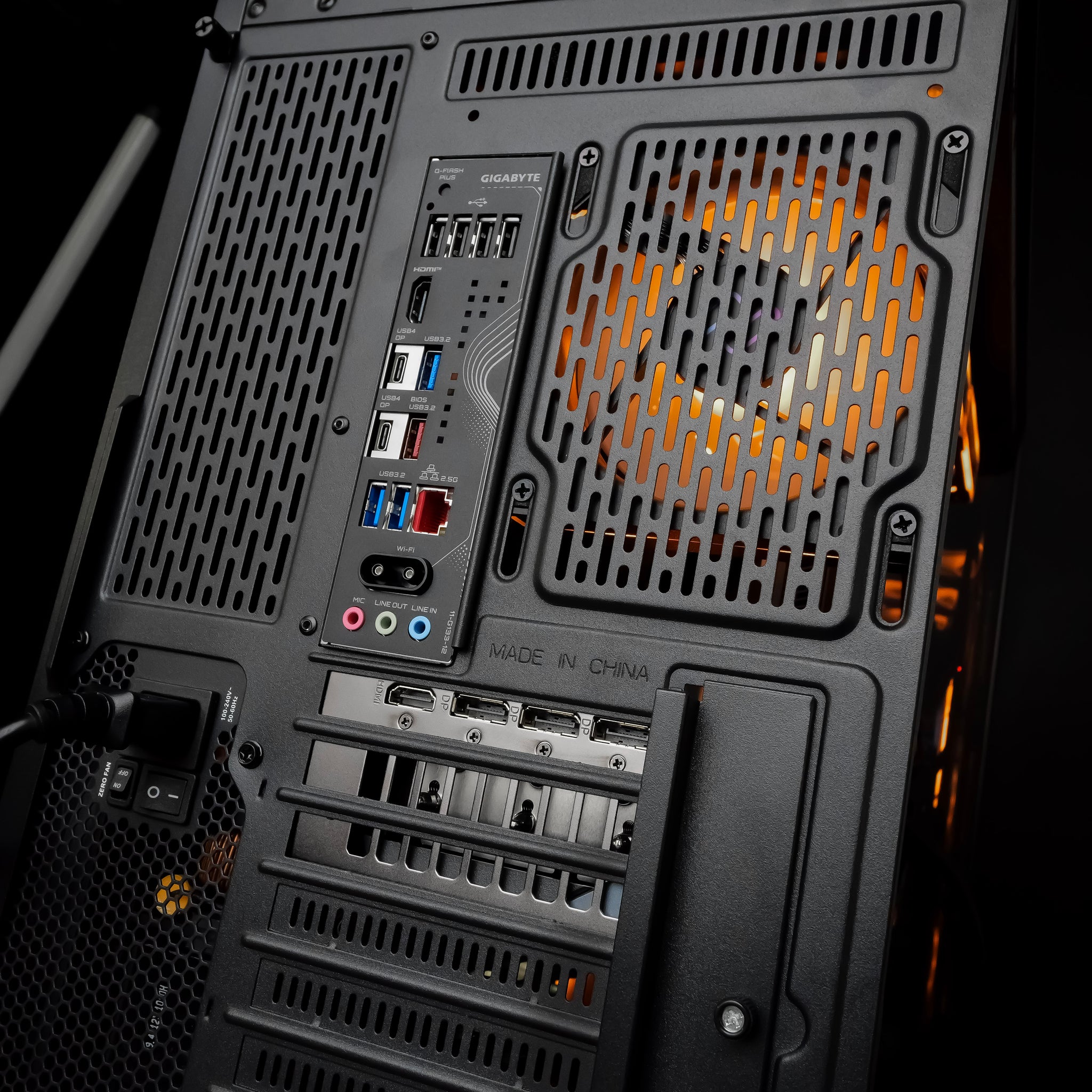 PHANTOM SURGE MAX: RYZEN 9 9950X3D | RTX 5080